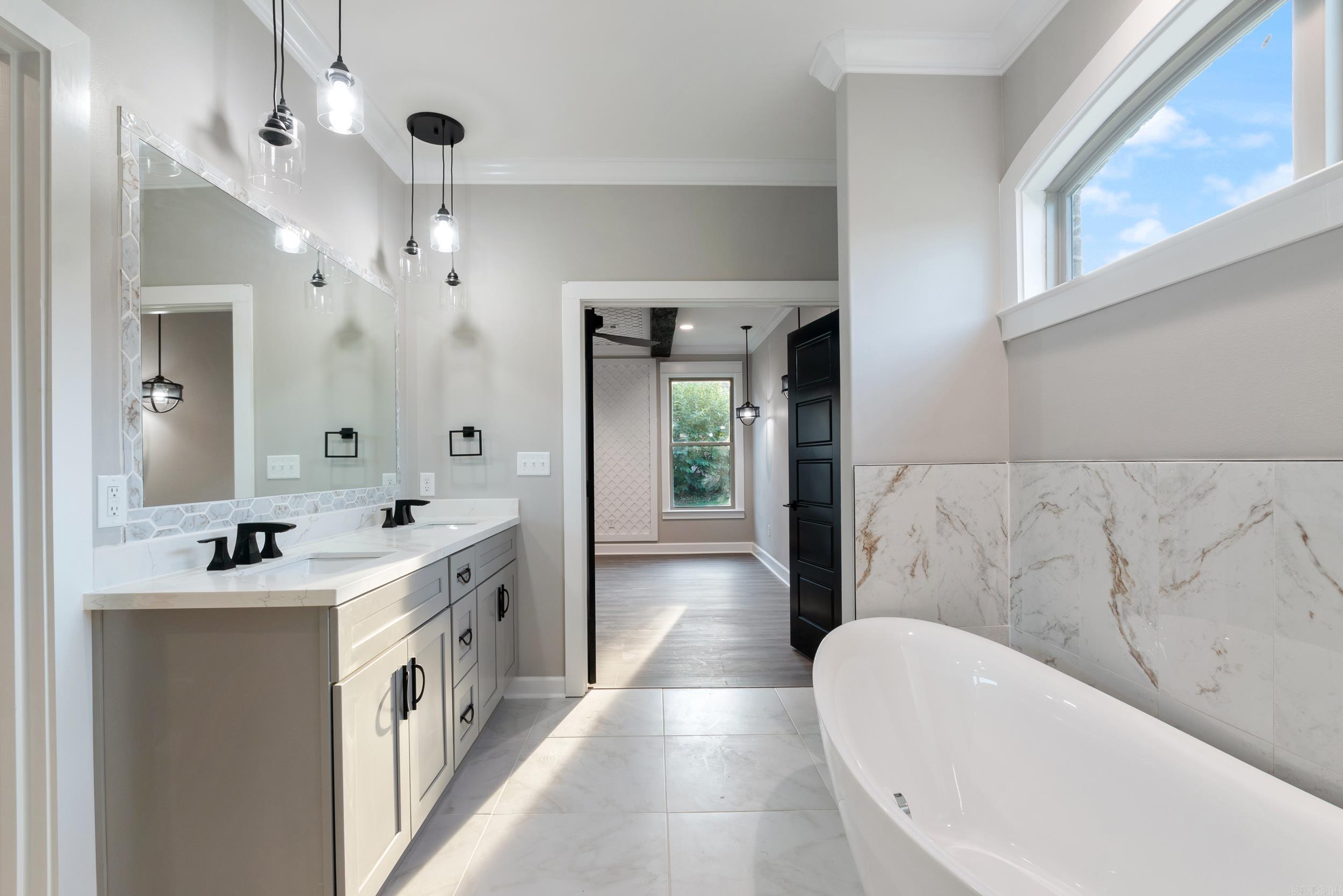 1710 Village Lake Dr  Little Rock, AR