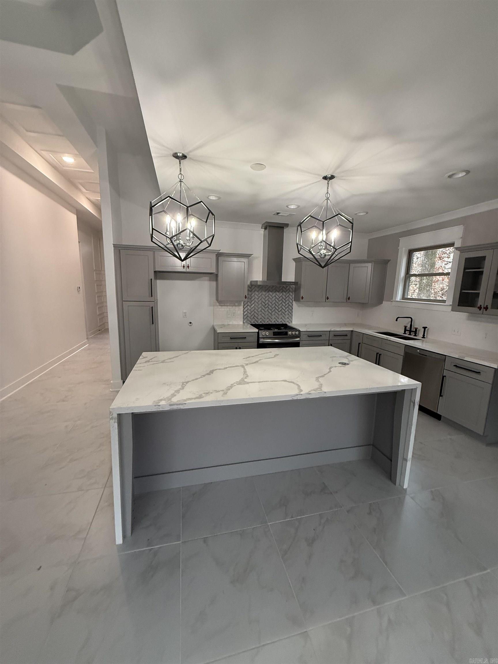 1710 Village Lake Dr  Little Rock, AR