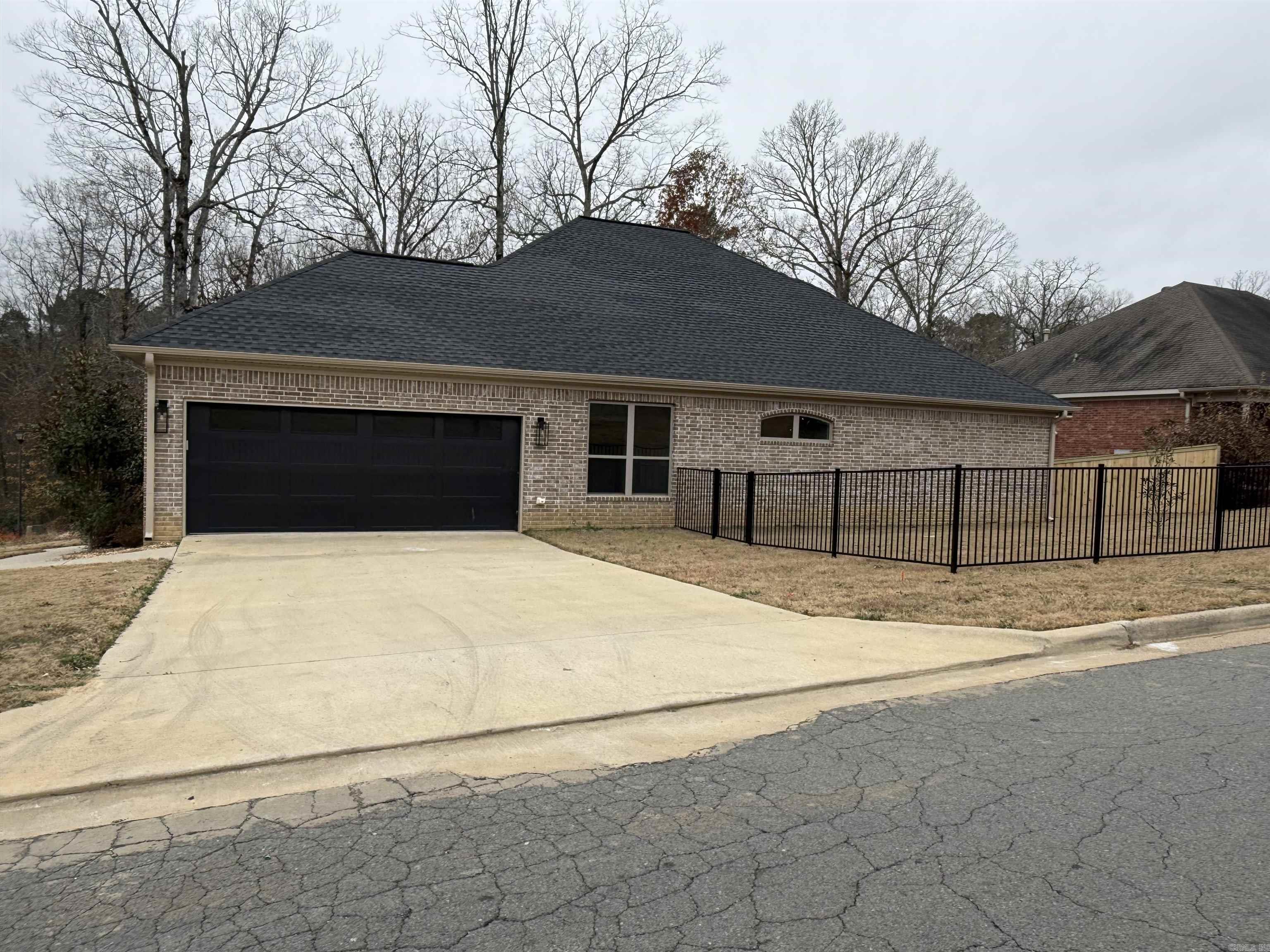 1710 Village Lake Dr  Little Rock, AR