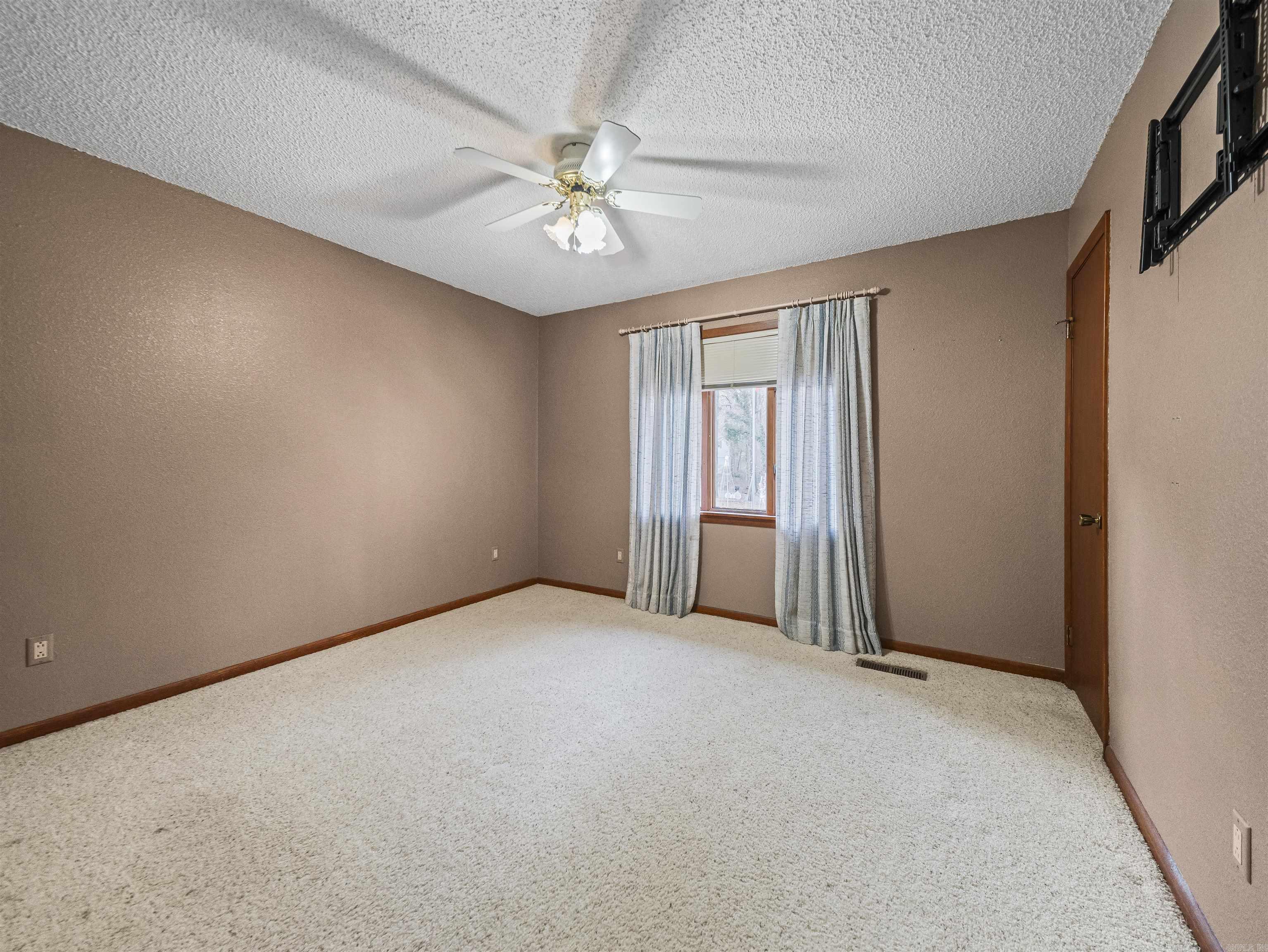 20 S Badalona  Hot Springs Village, AR