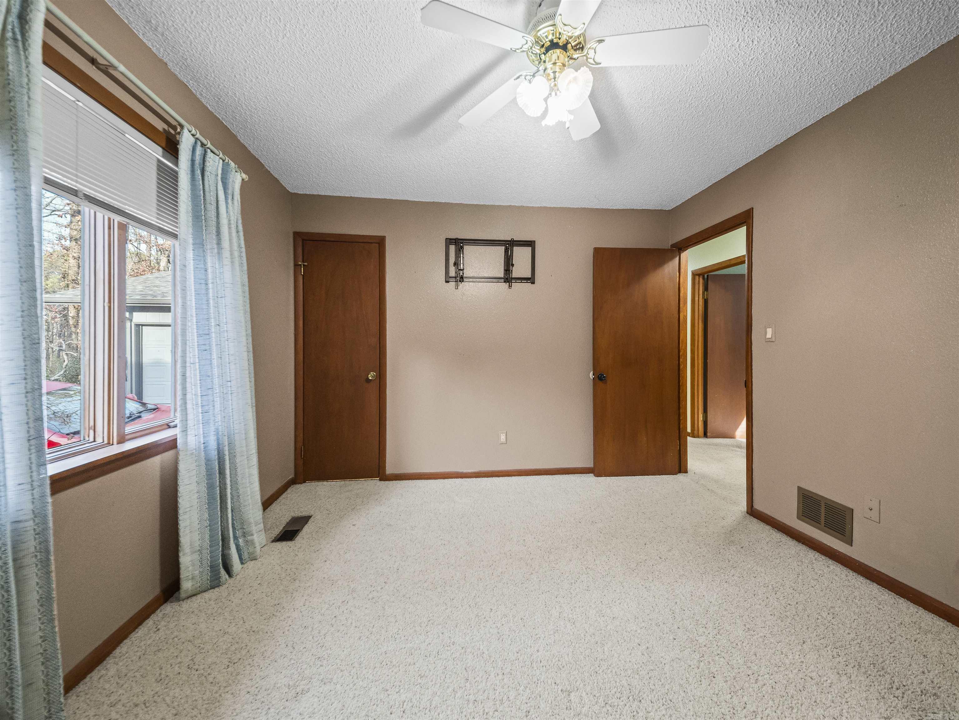 20 S Badalona  Hot Springs Village, AR