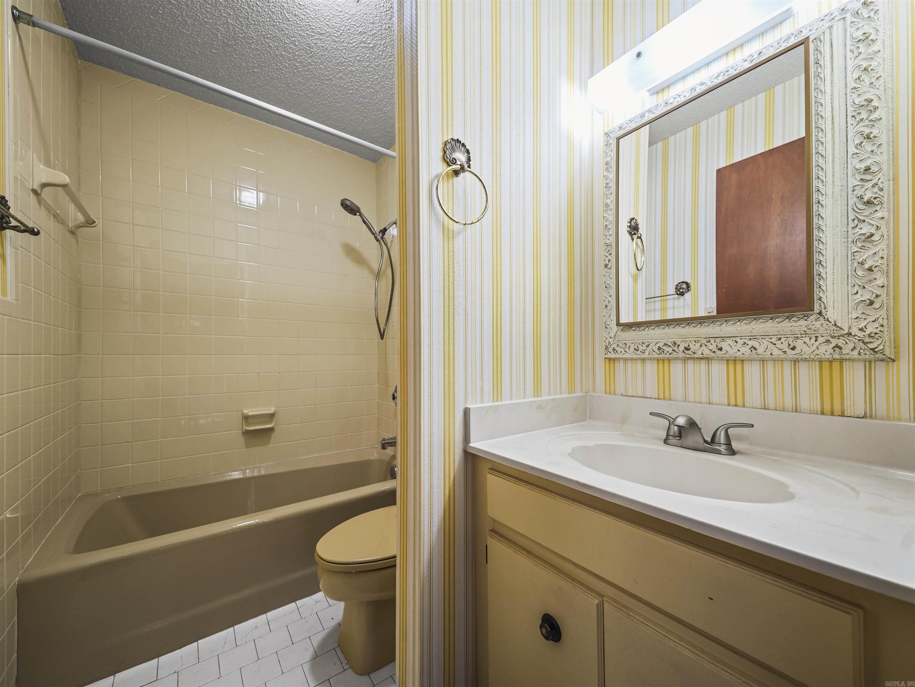 20 S Badalona  Hot Springs Village, AR