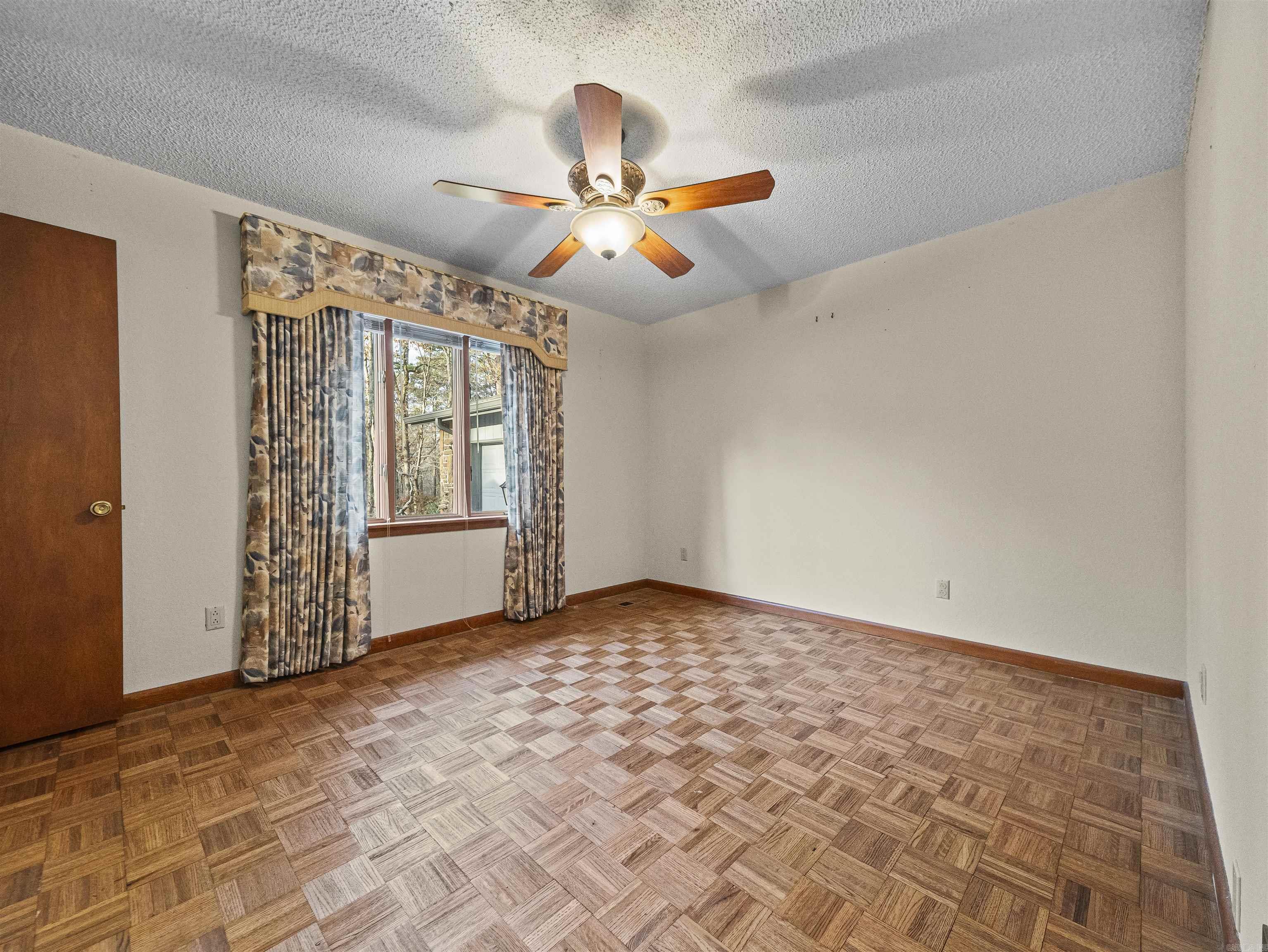 20 S Badalona  Hot Springs Village, AR