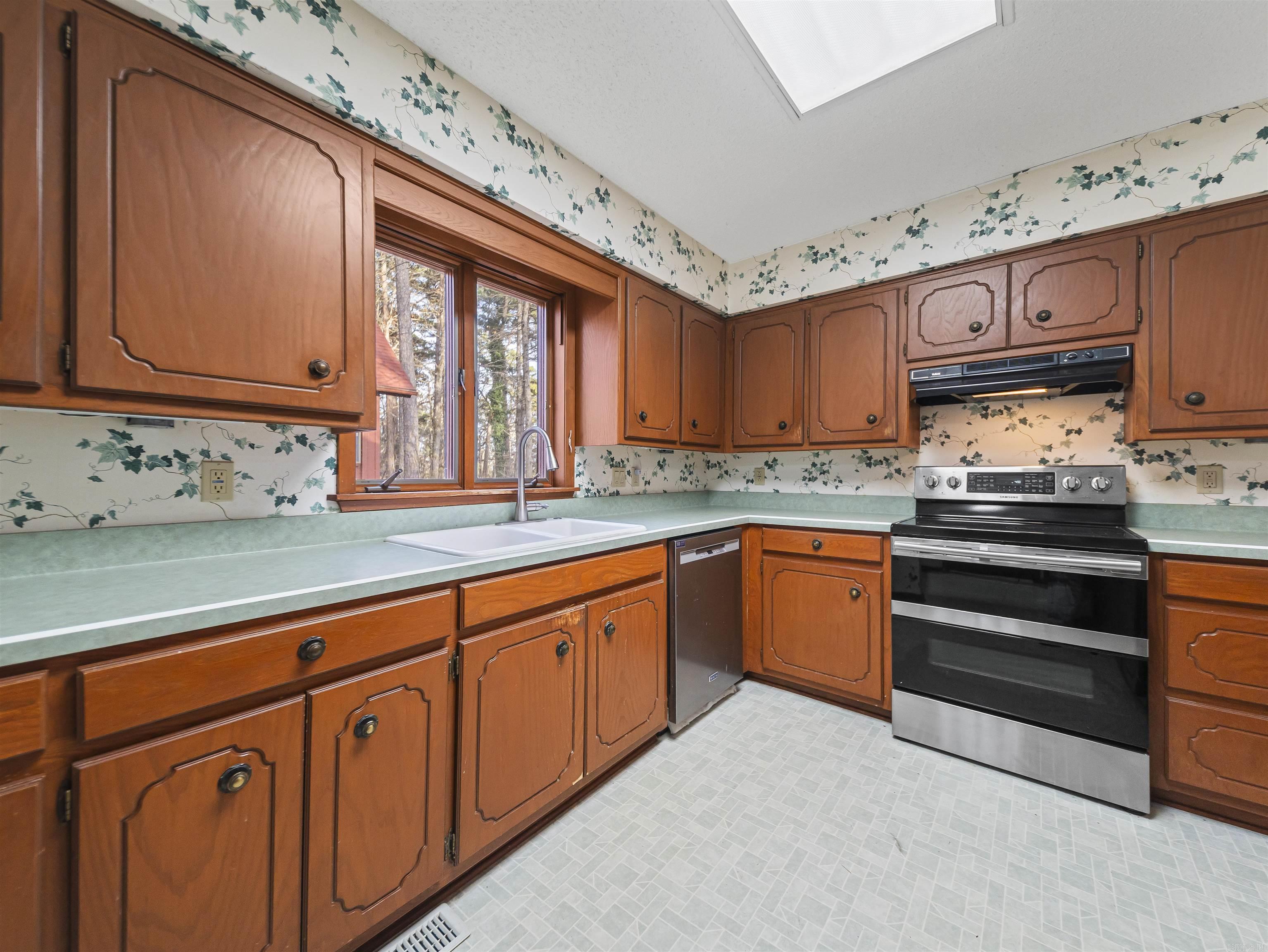 20 S Badalona  Hot Springs Village, AR