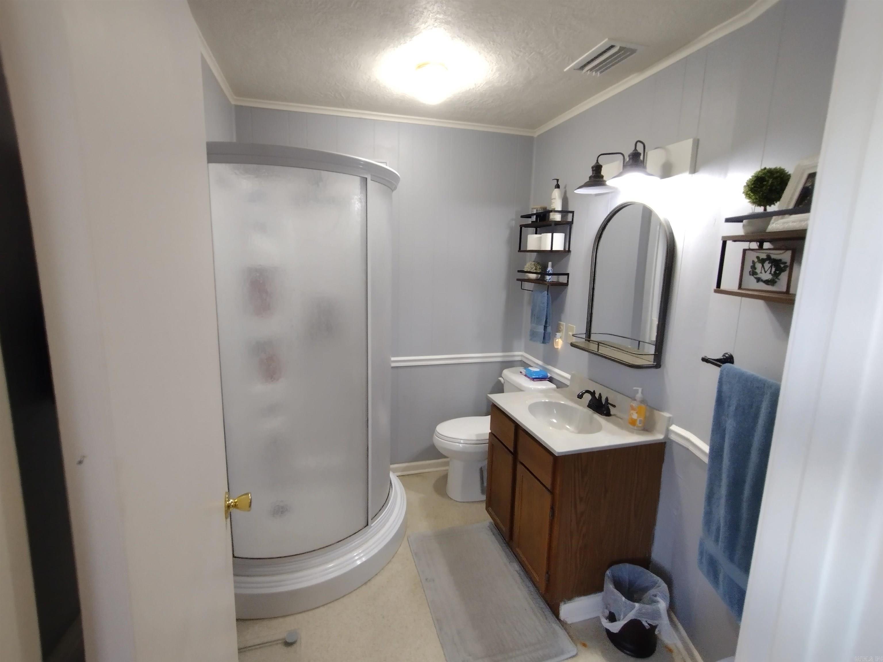 801 Clarence Street  Mountain View, AR