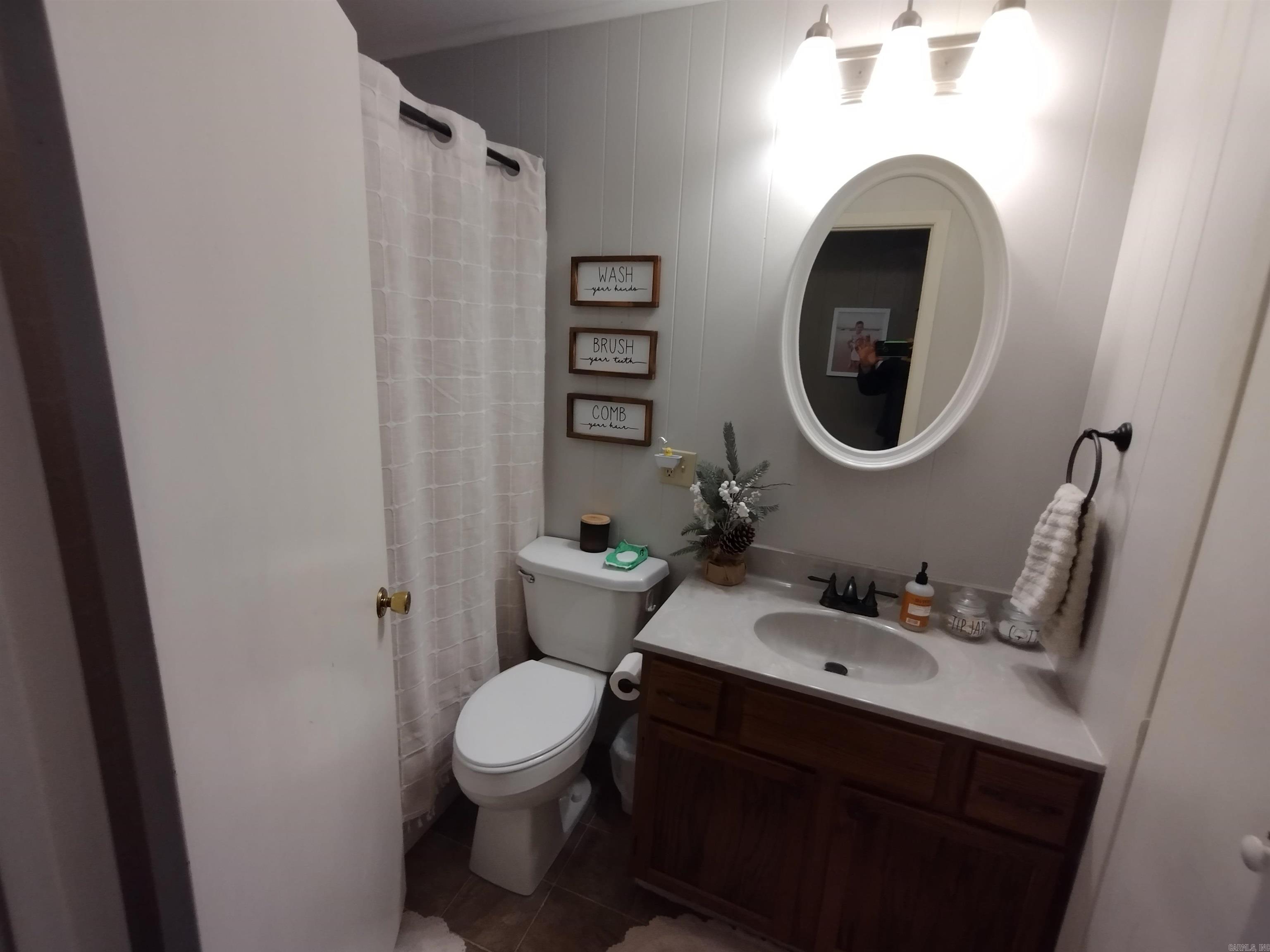 801 Clarence Street  Mountain View, AR