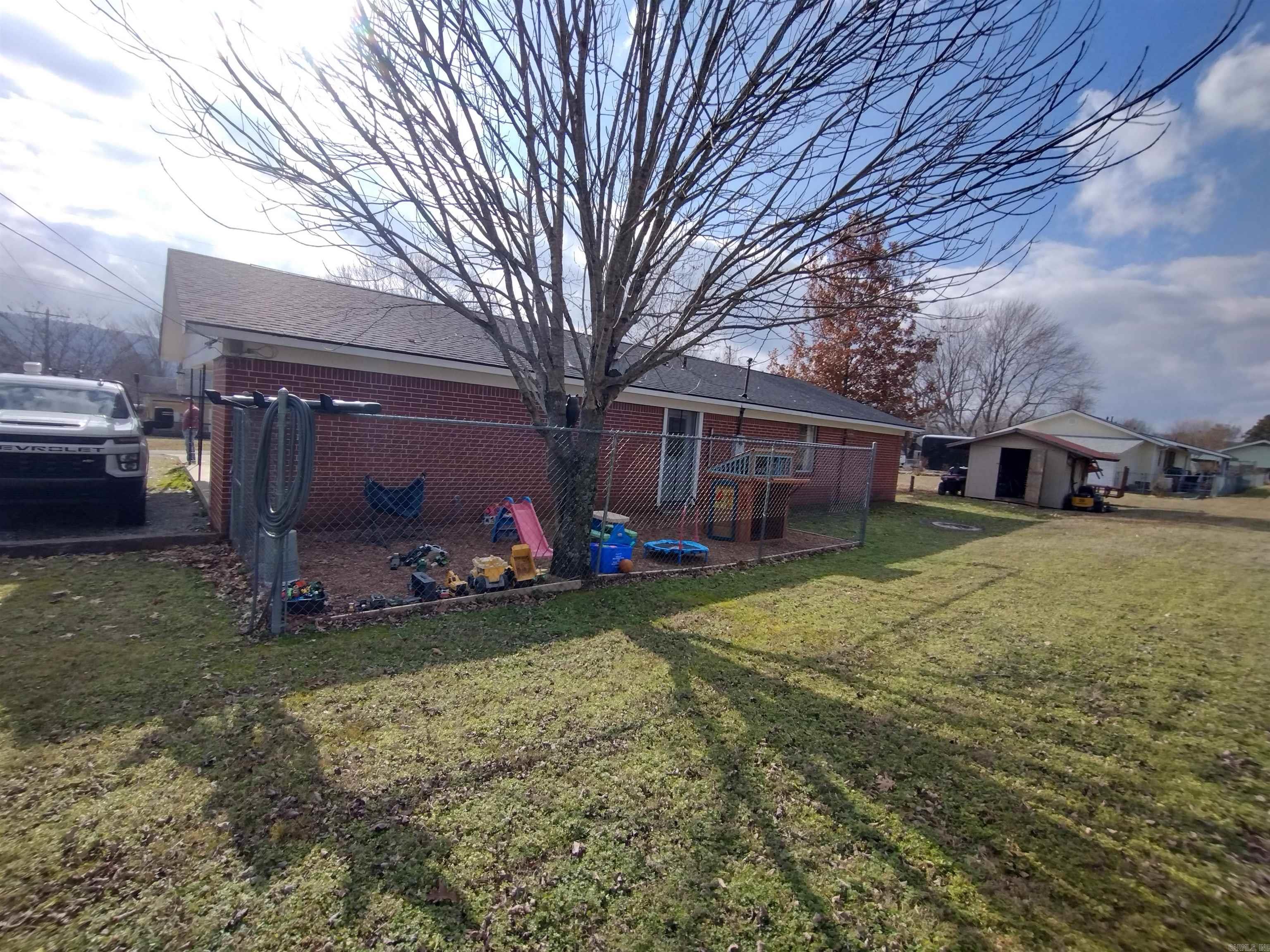 801 Clarence Street  Mountain View, AR