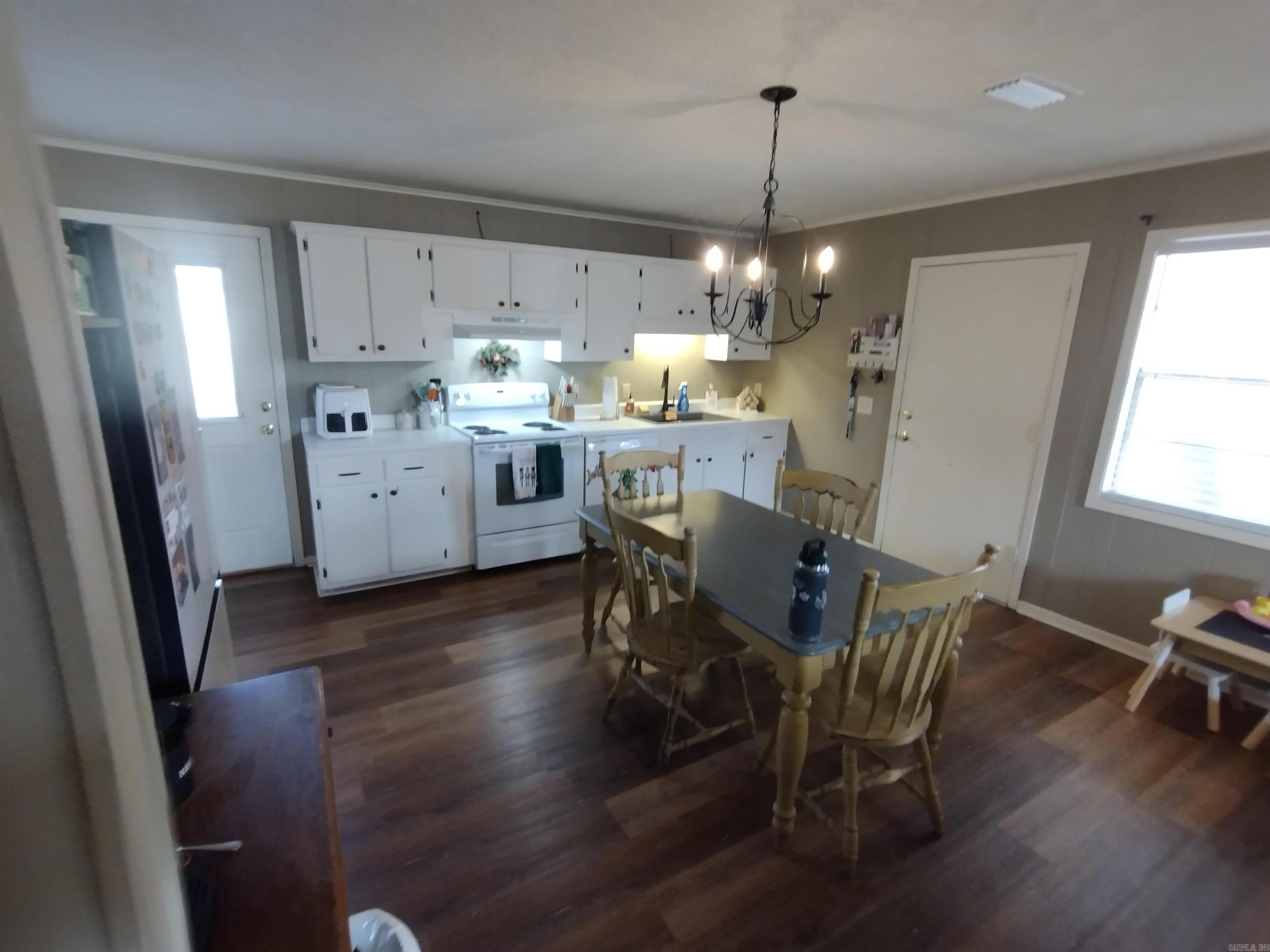 801 Clarence Street  Mountain View, AR