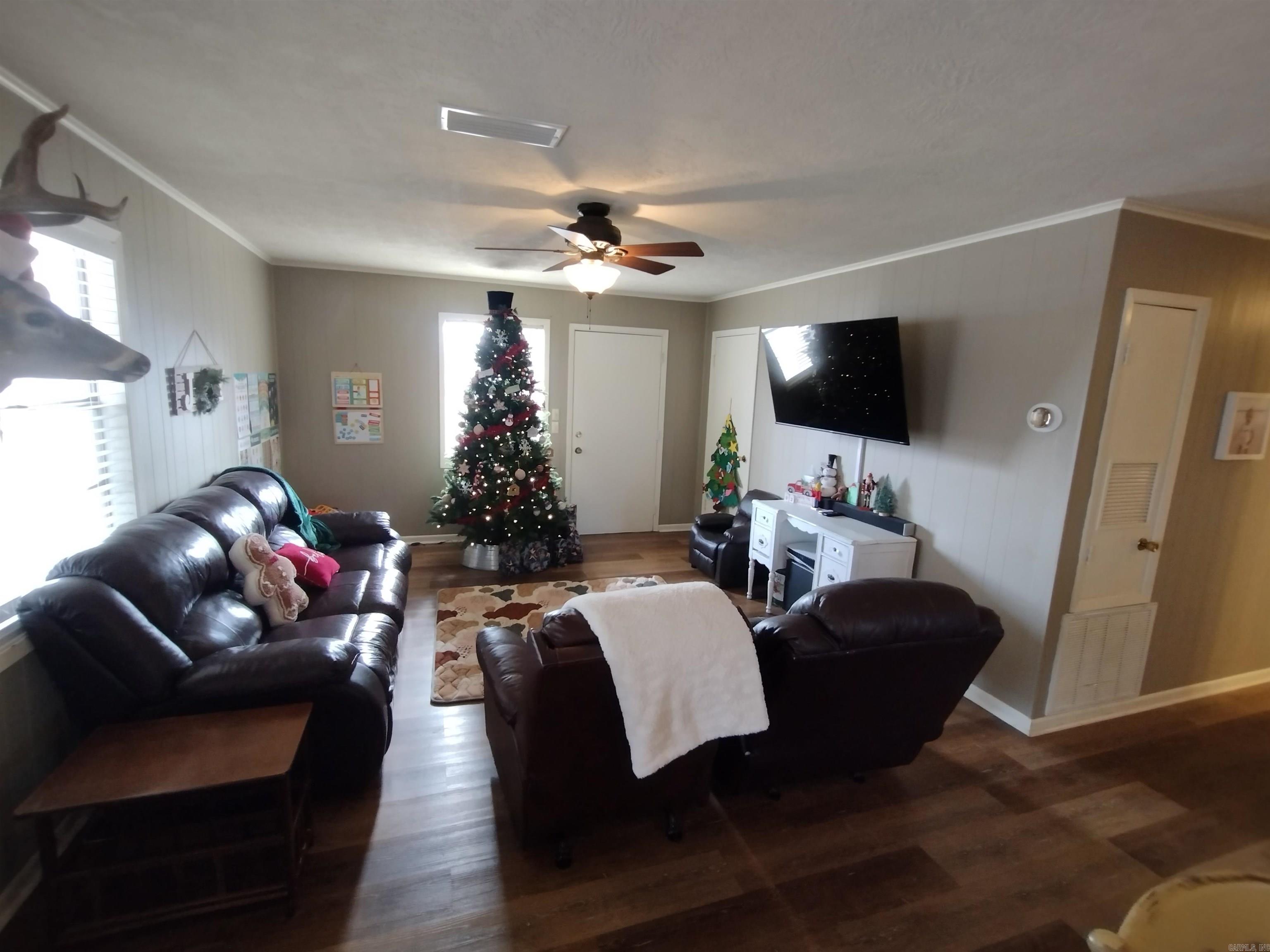 801 Clarence Street  Mountain View, AR