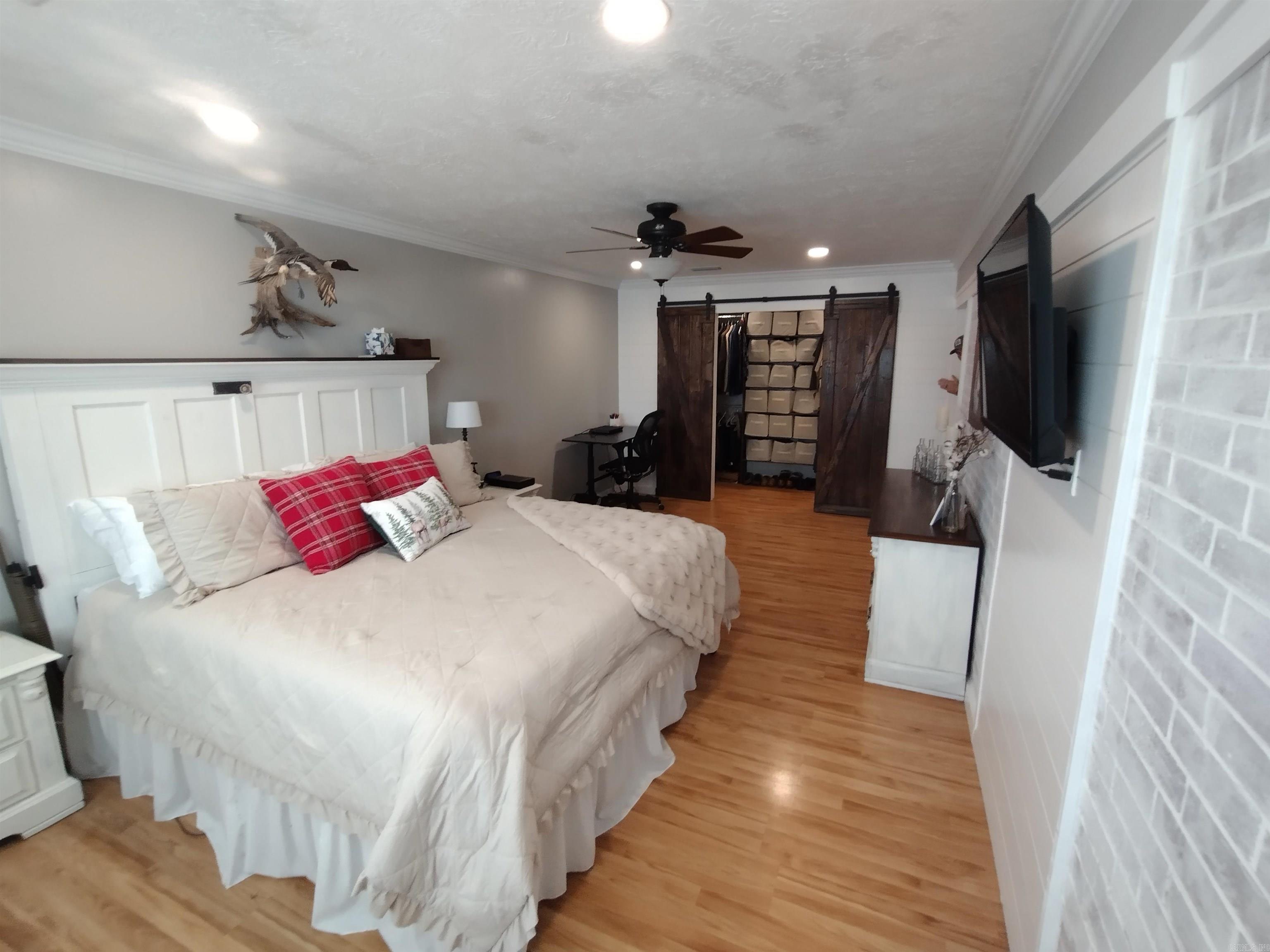 801 Clarence Street  Mountain View, AR