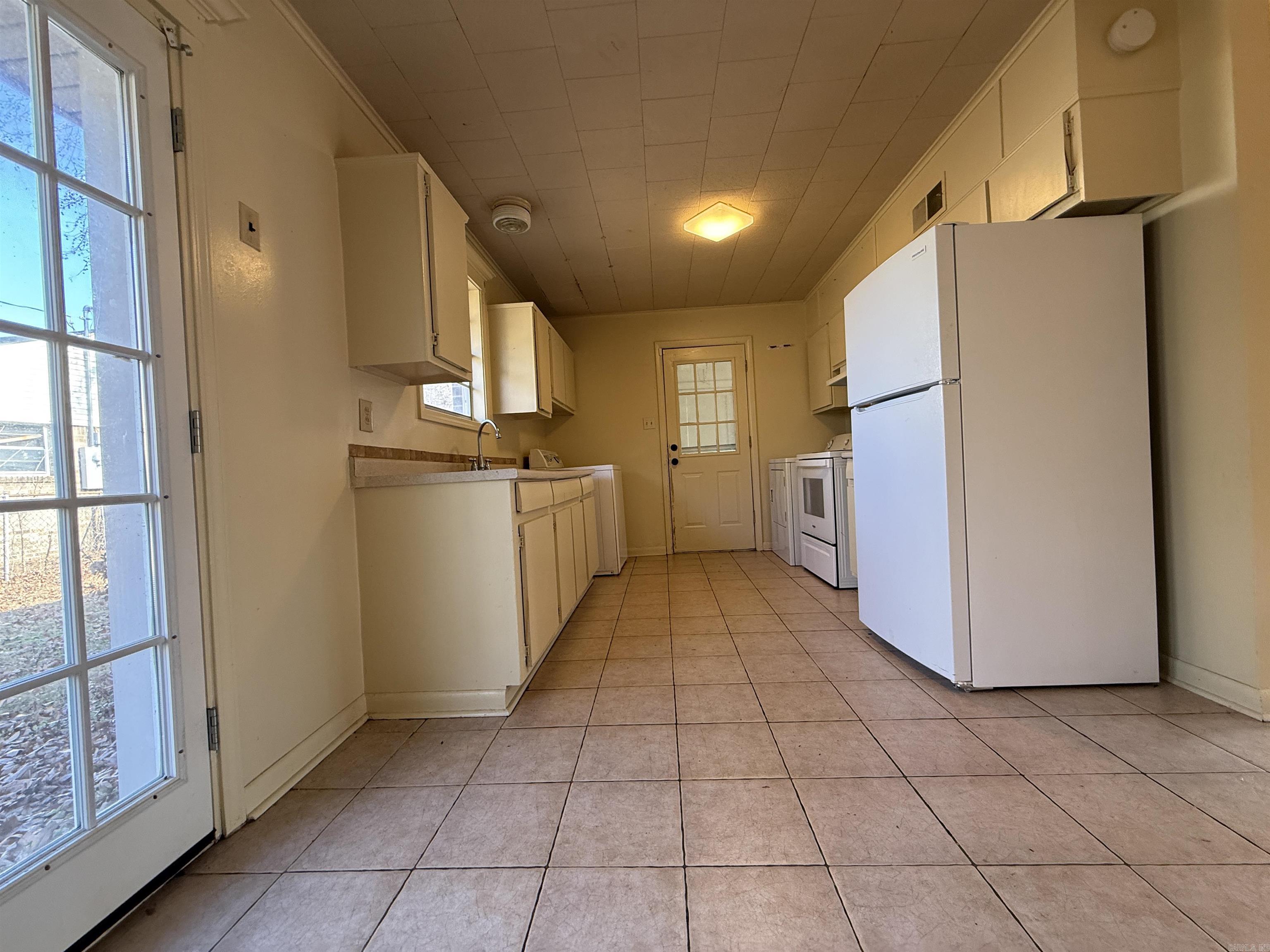 1500 W College  Jonesboro, AR