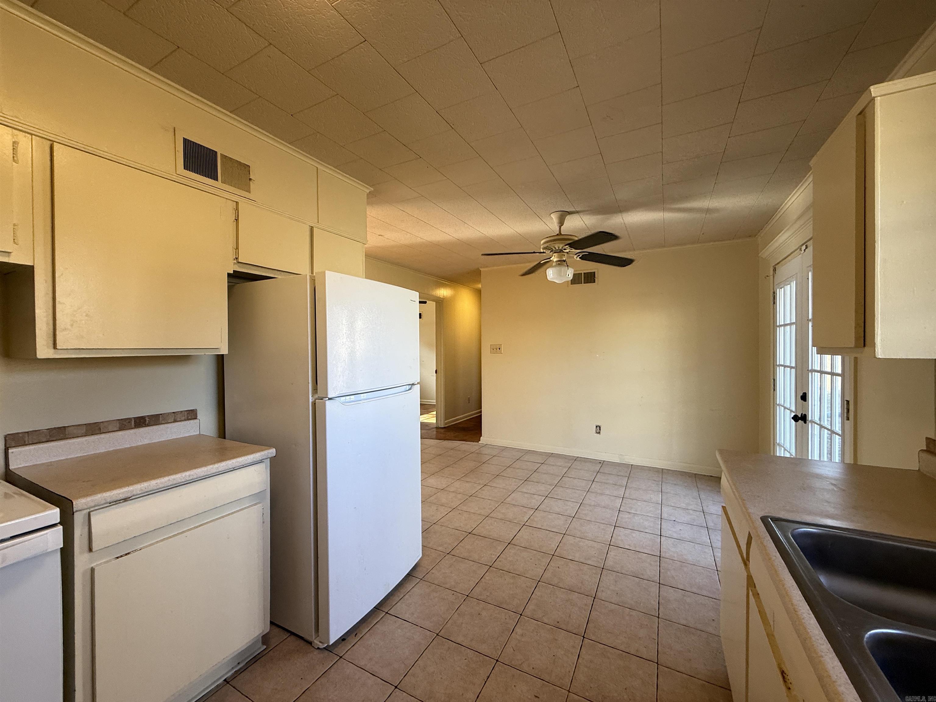 1500 W College  Jonesboro, AR