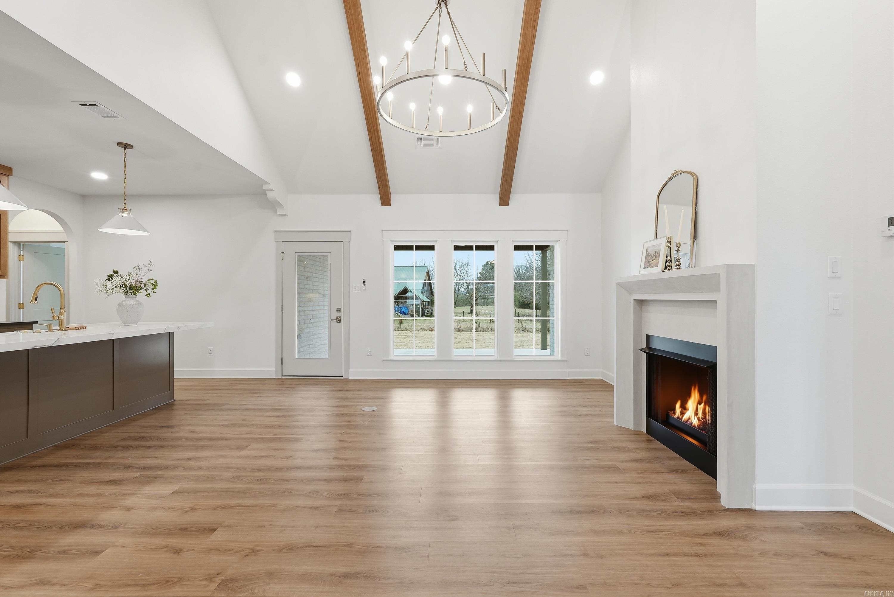 10 Dandelion  Greenbrier, AR