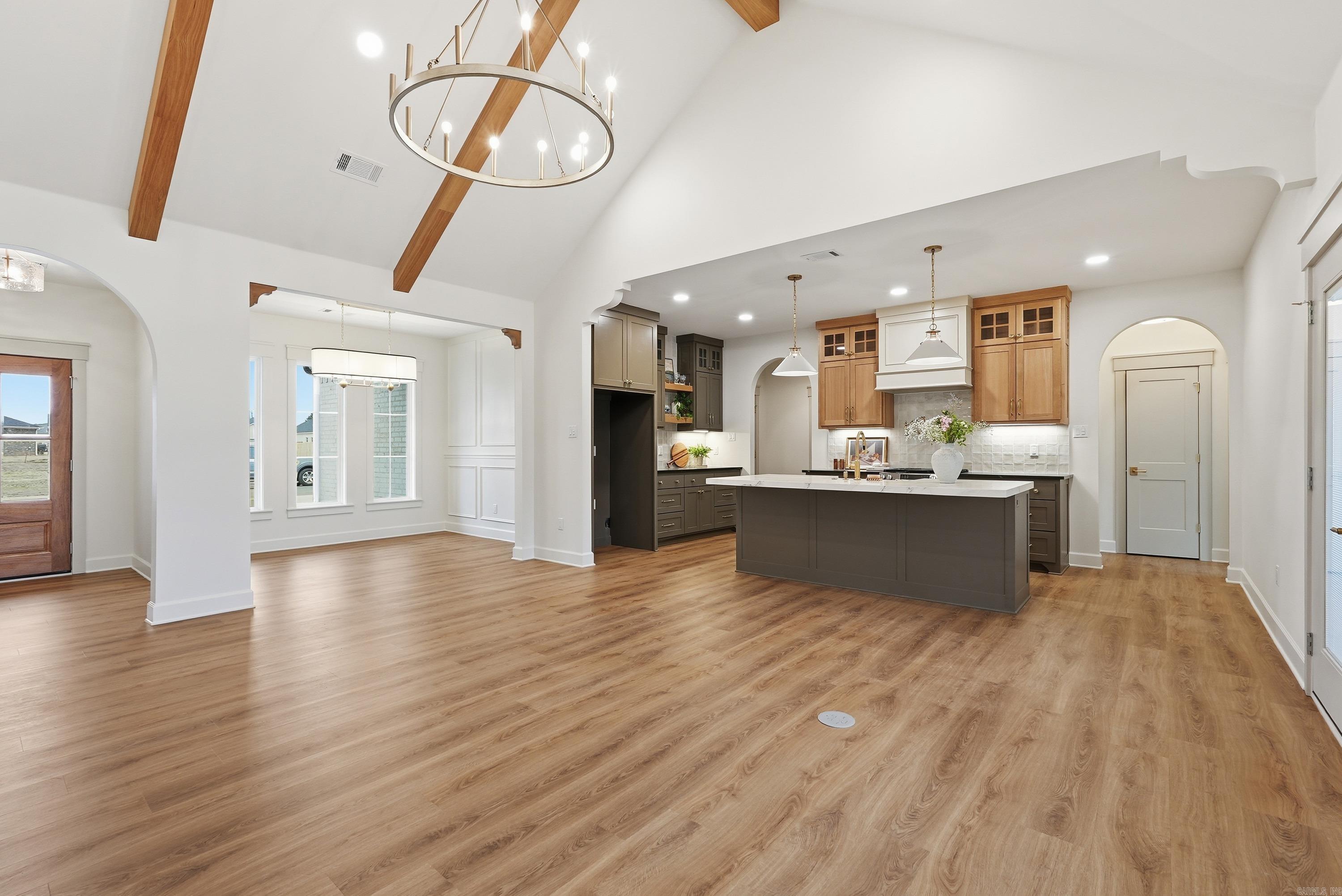 10 Dandelion  Greenbrier, AR