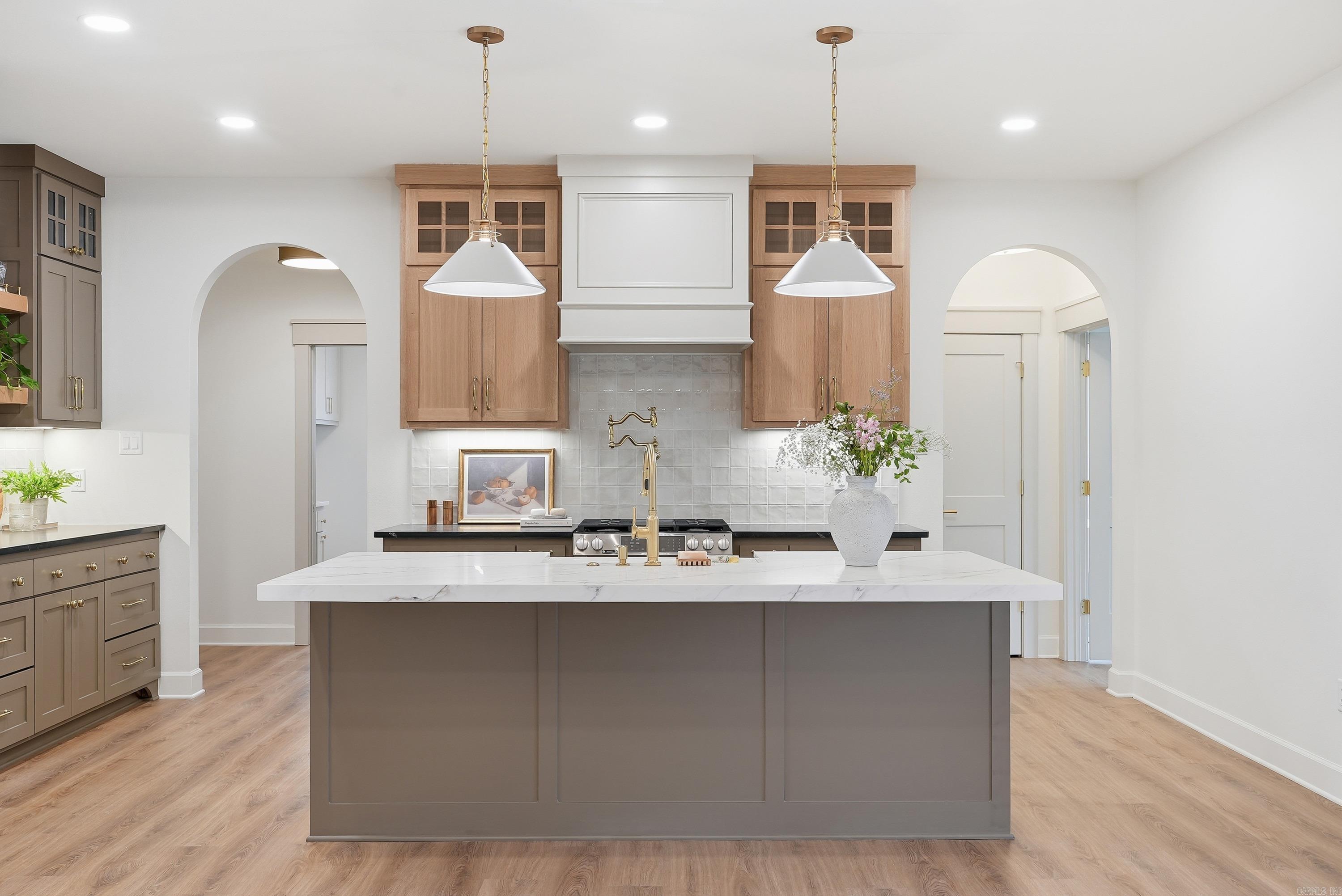 10 Dandelion  Greenbrier, AR