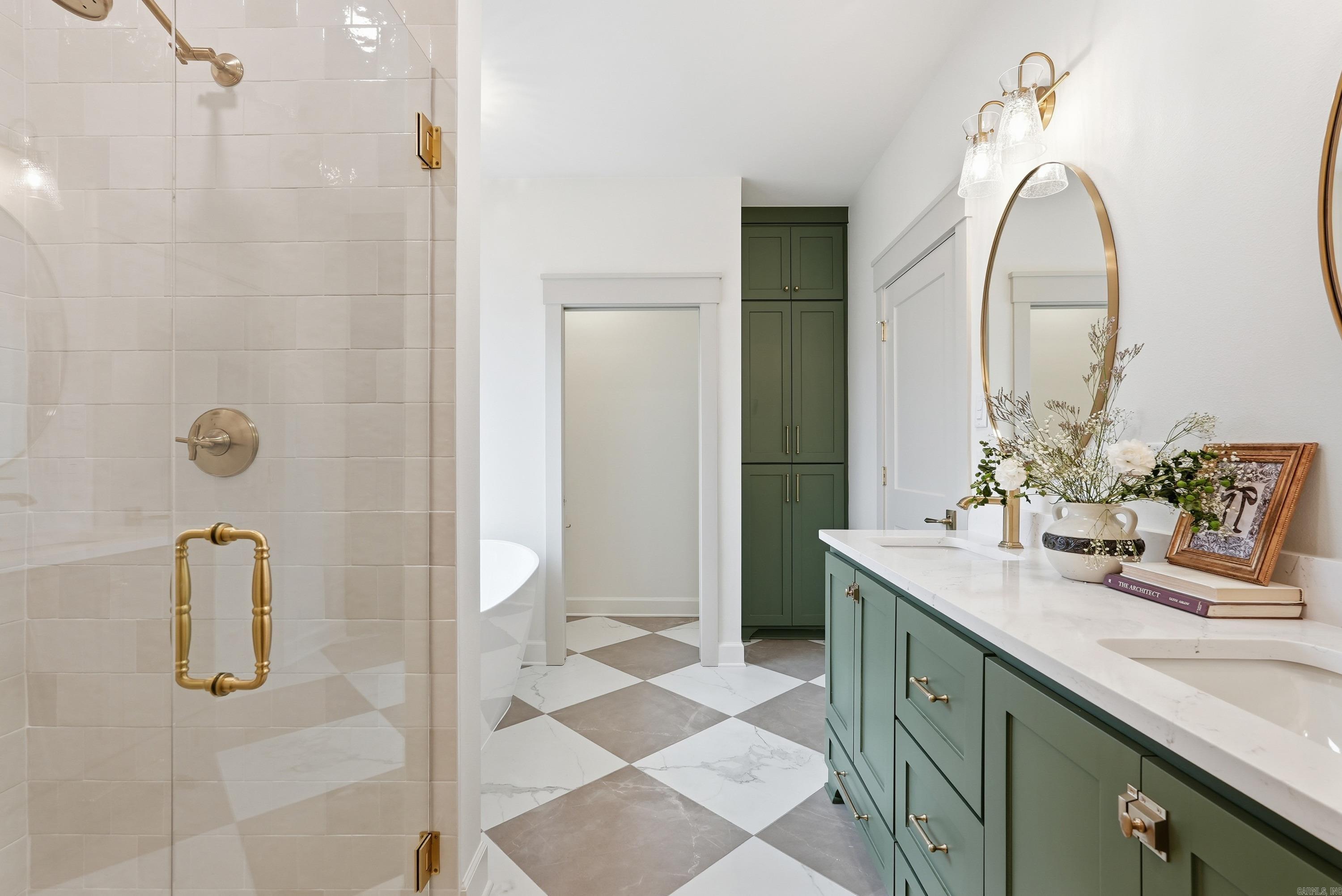 10 Dandelion  Greenbrier, AR