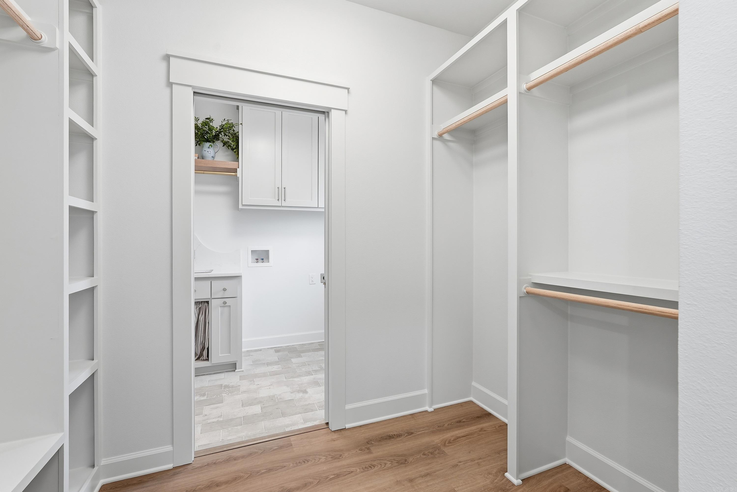 10 Dandelion  Greenbrier, AR