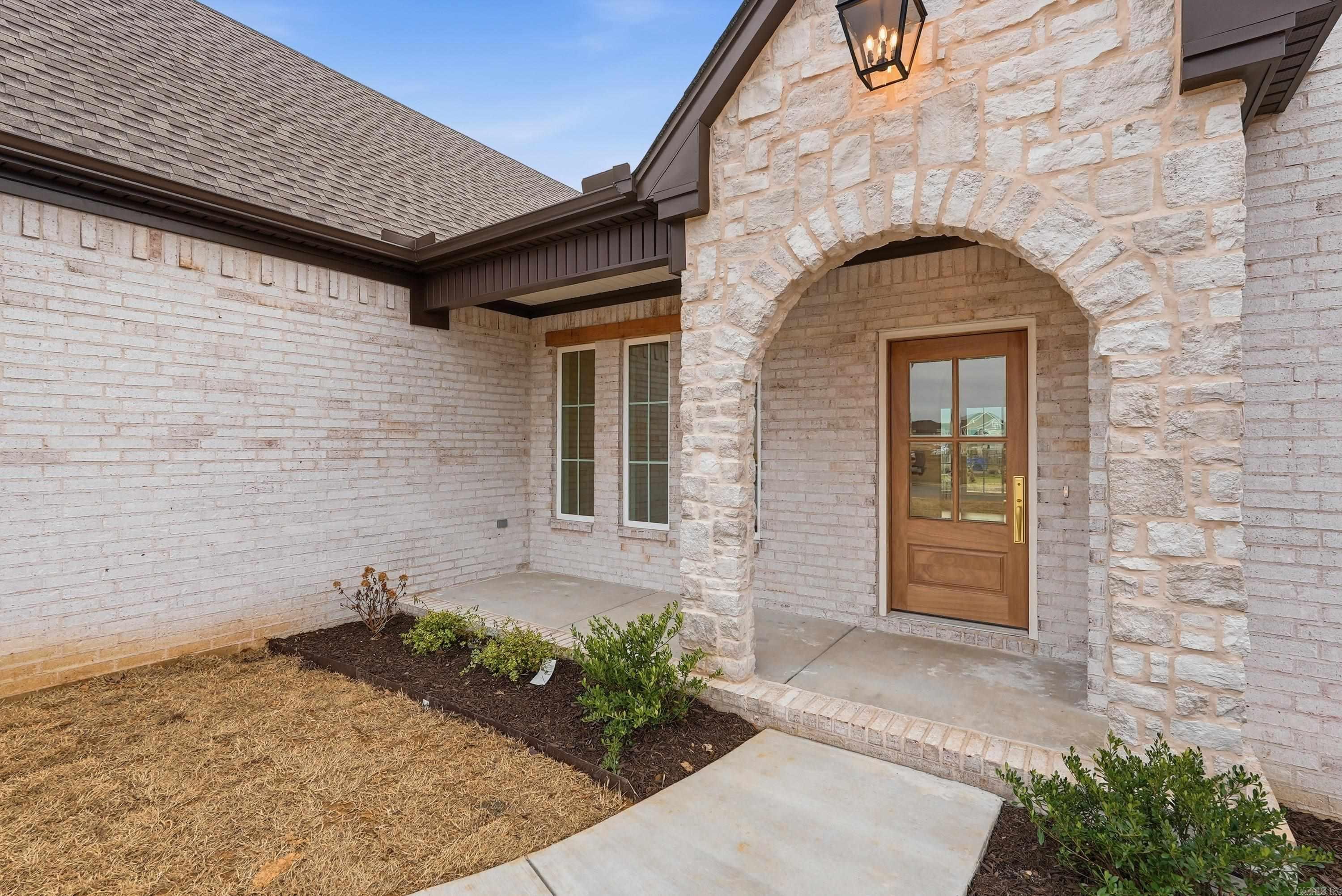 10 Dandelion  Greenbrier, AR