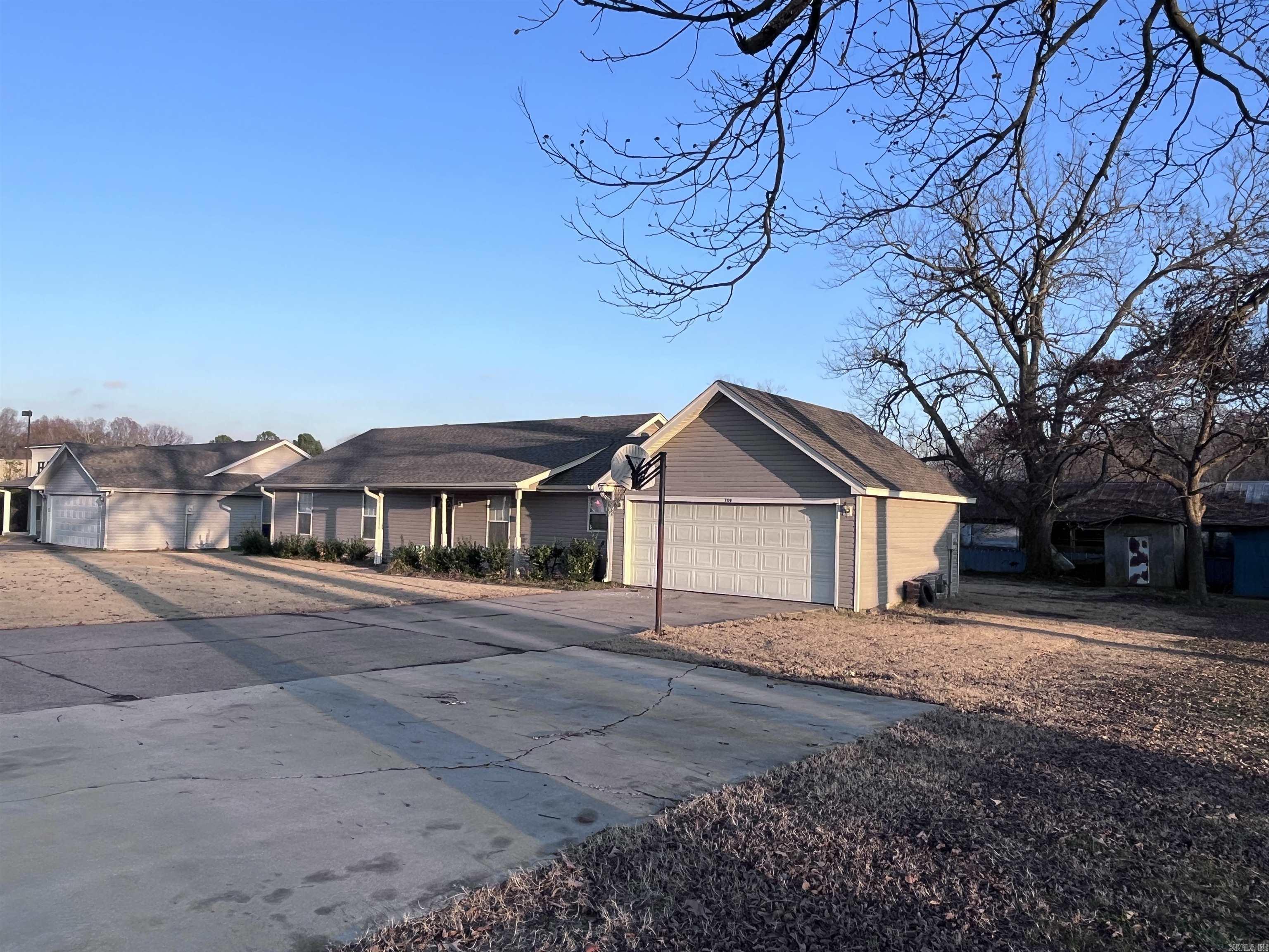 709 N 2nd  Cabot, AR