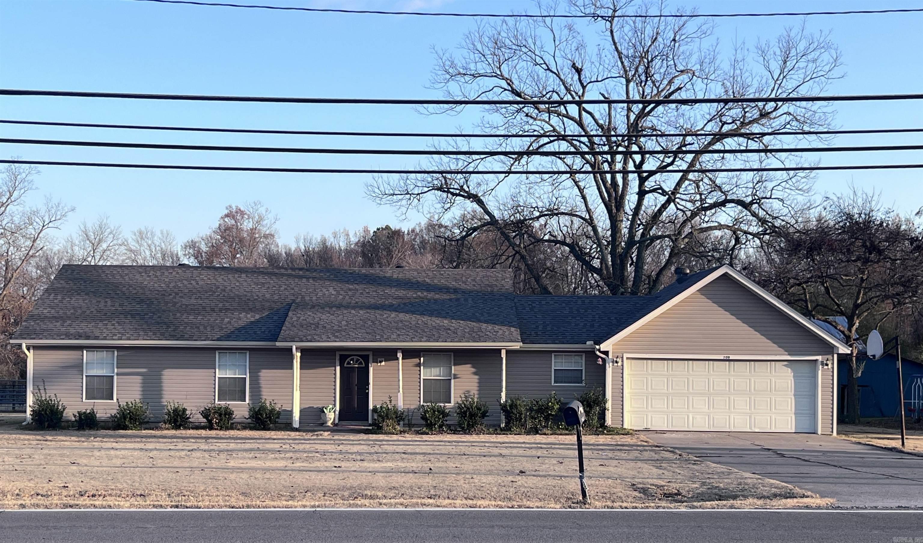 709 N 2nd  Cabot, AR