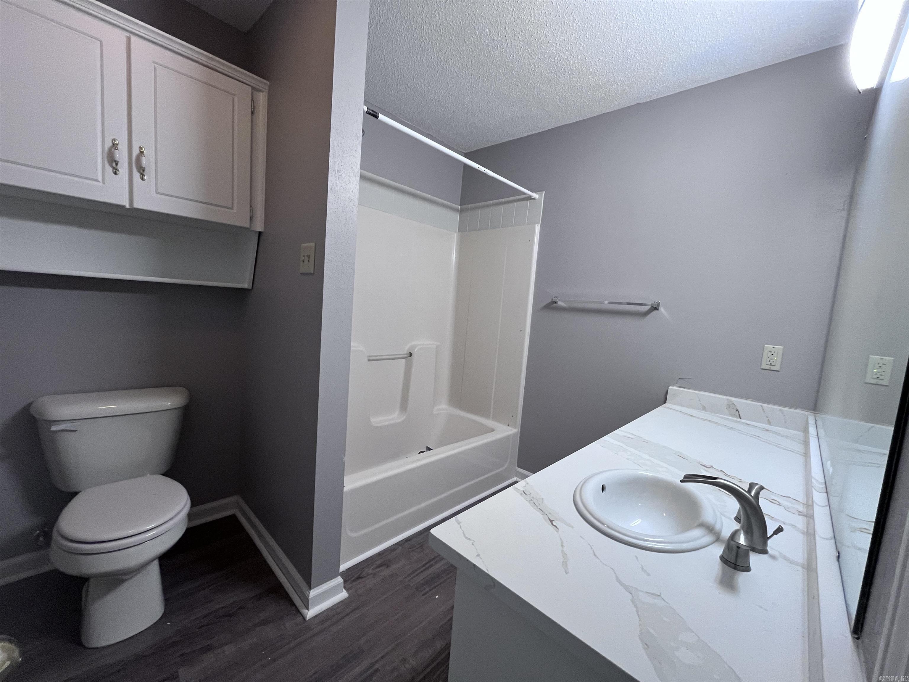 711 N 2nd  Cabot, AR