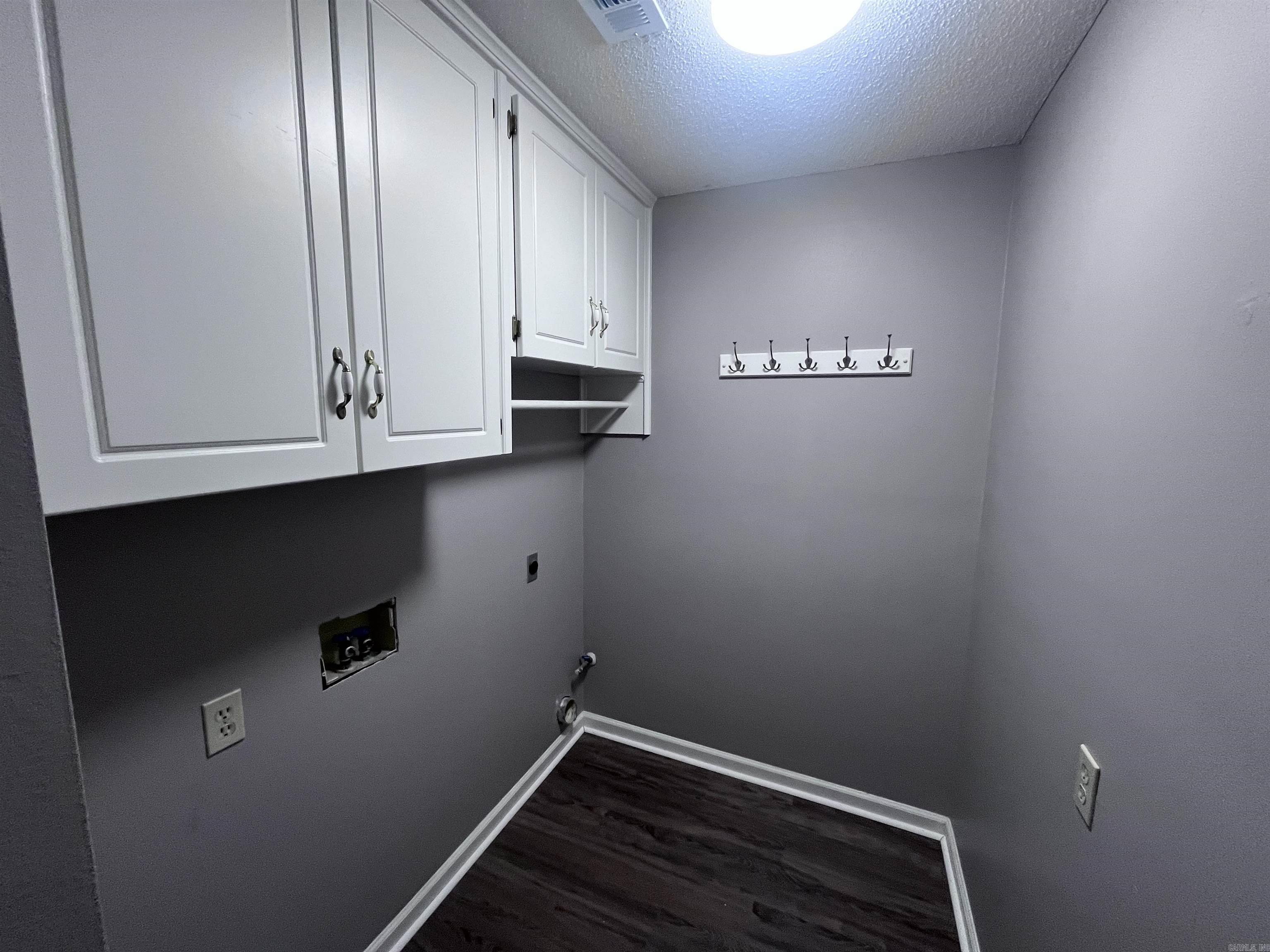 711 N 2nd  Cabot, AR