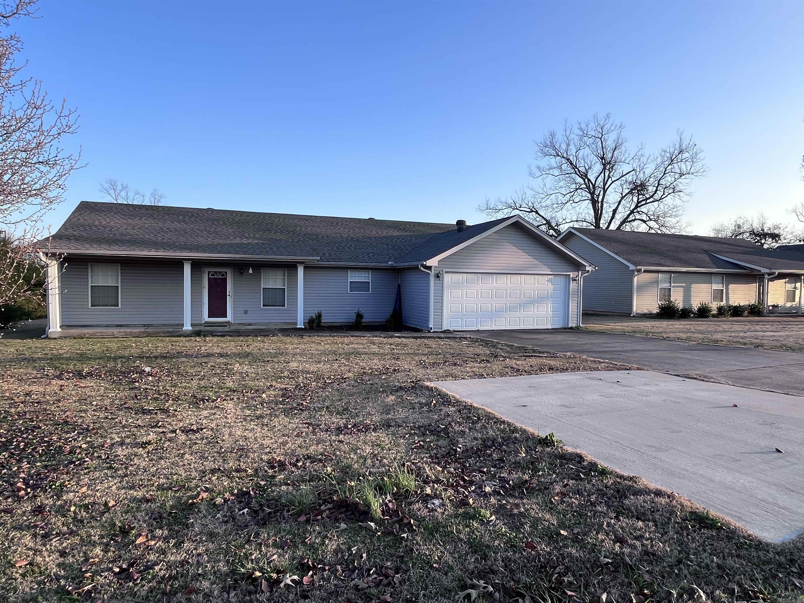 711 N 2nd  Cabot, AR