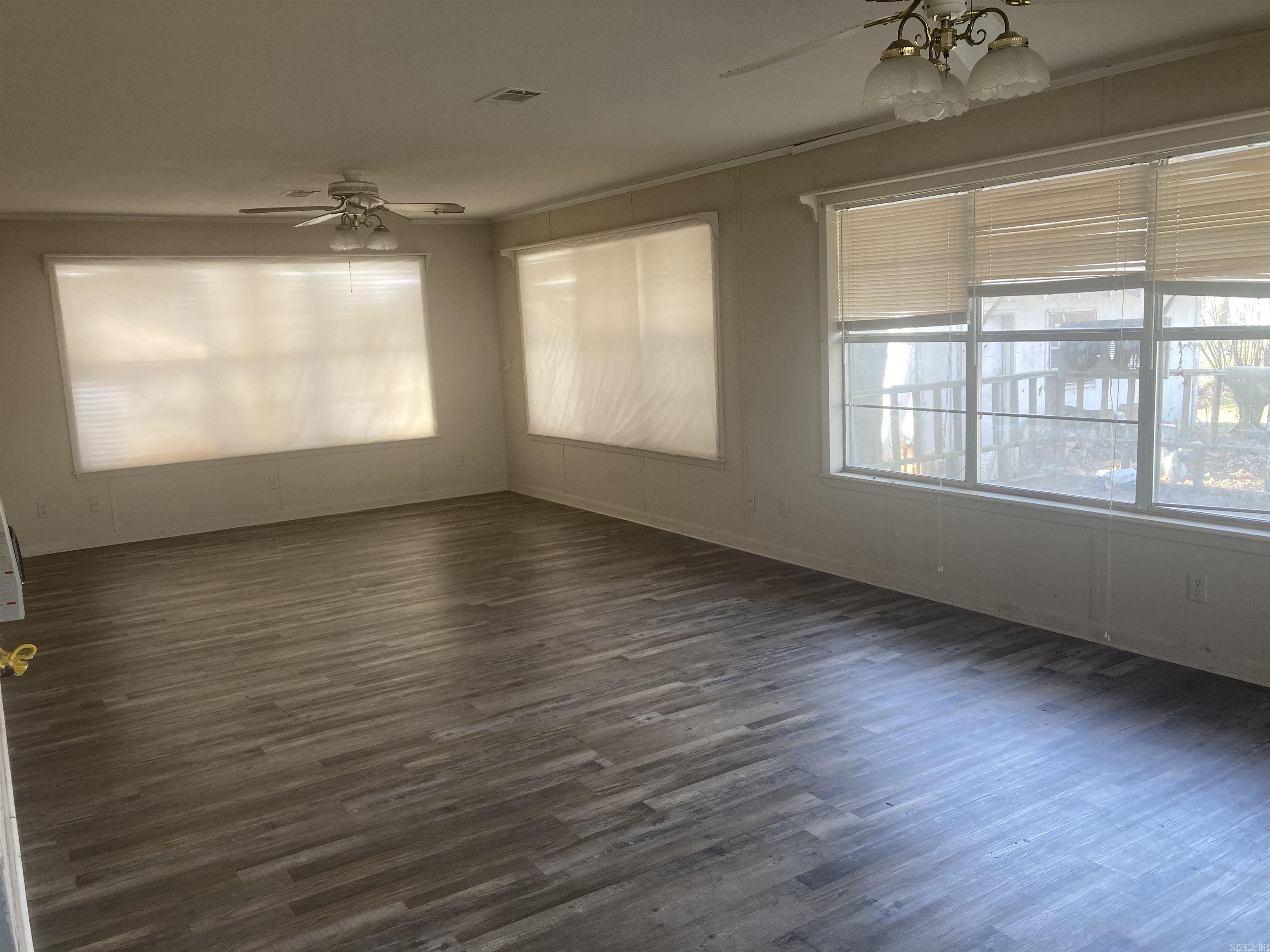 19 Spring  Quitman, AR