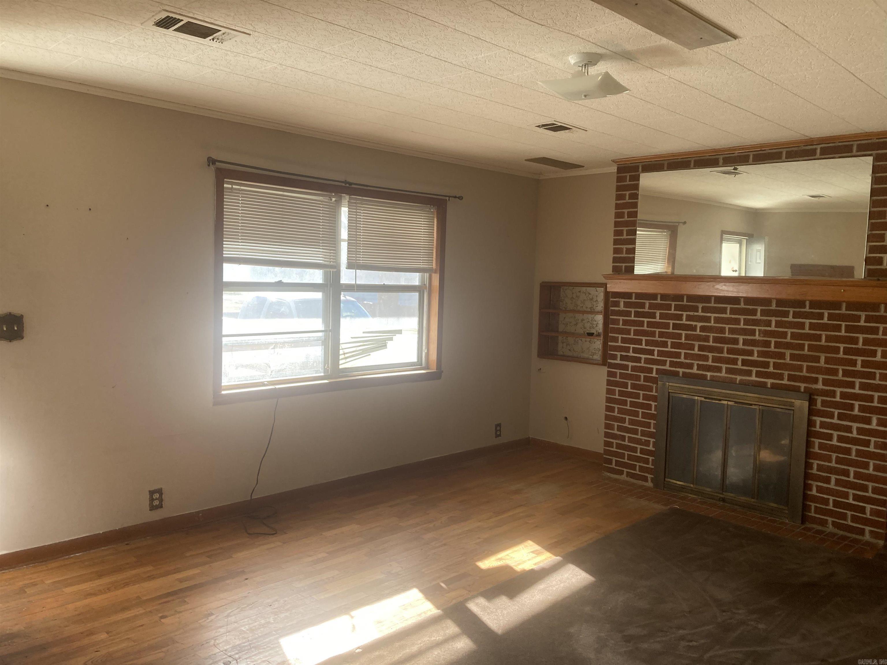 19 Spring  Quitman, AR