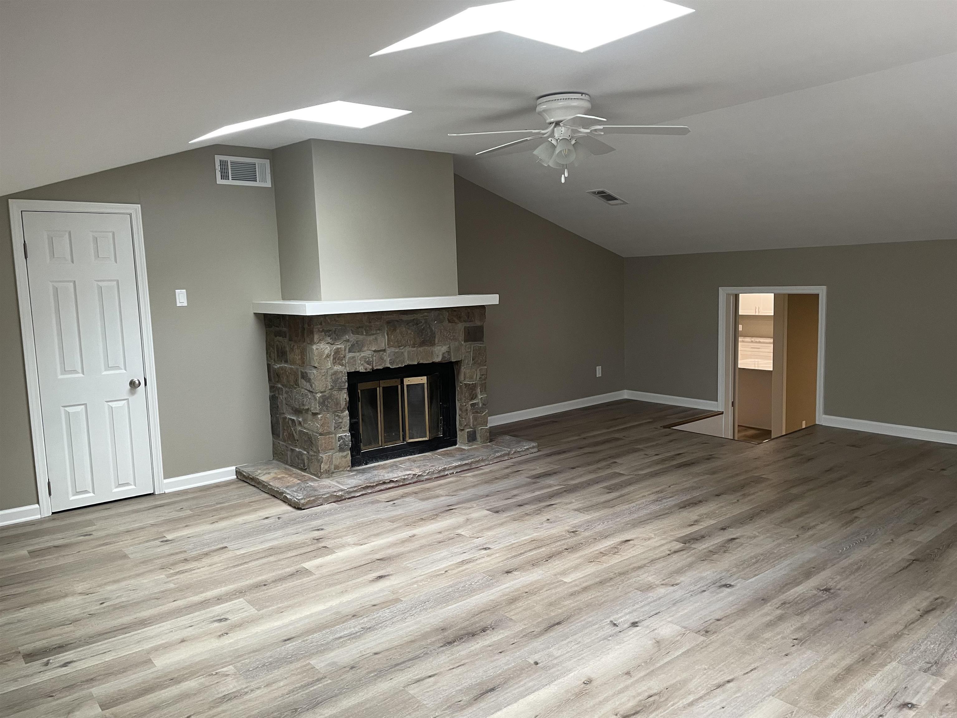 13 W Villena Drive Hot Springs Village, AR 71909