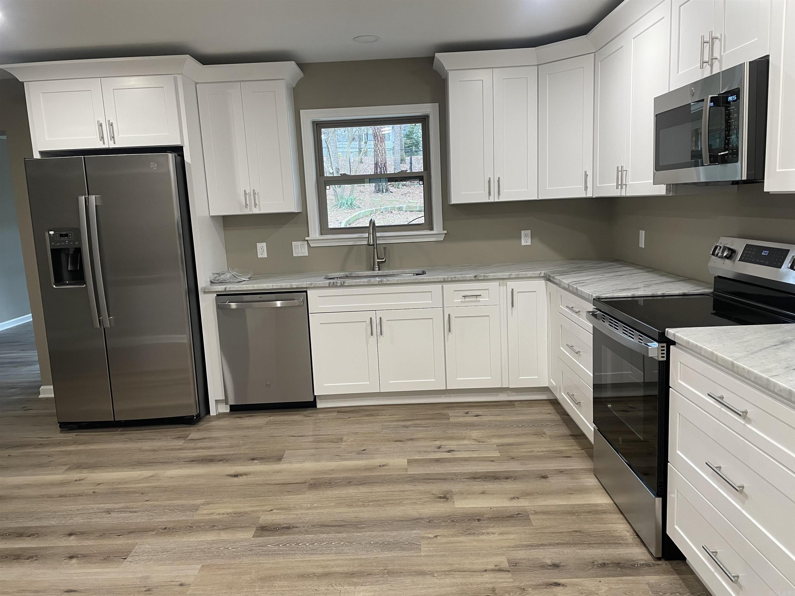 13 W Villena Drive Hot Springs Village, AR 71909