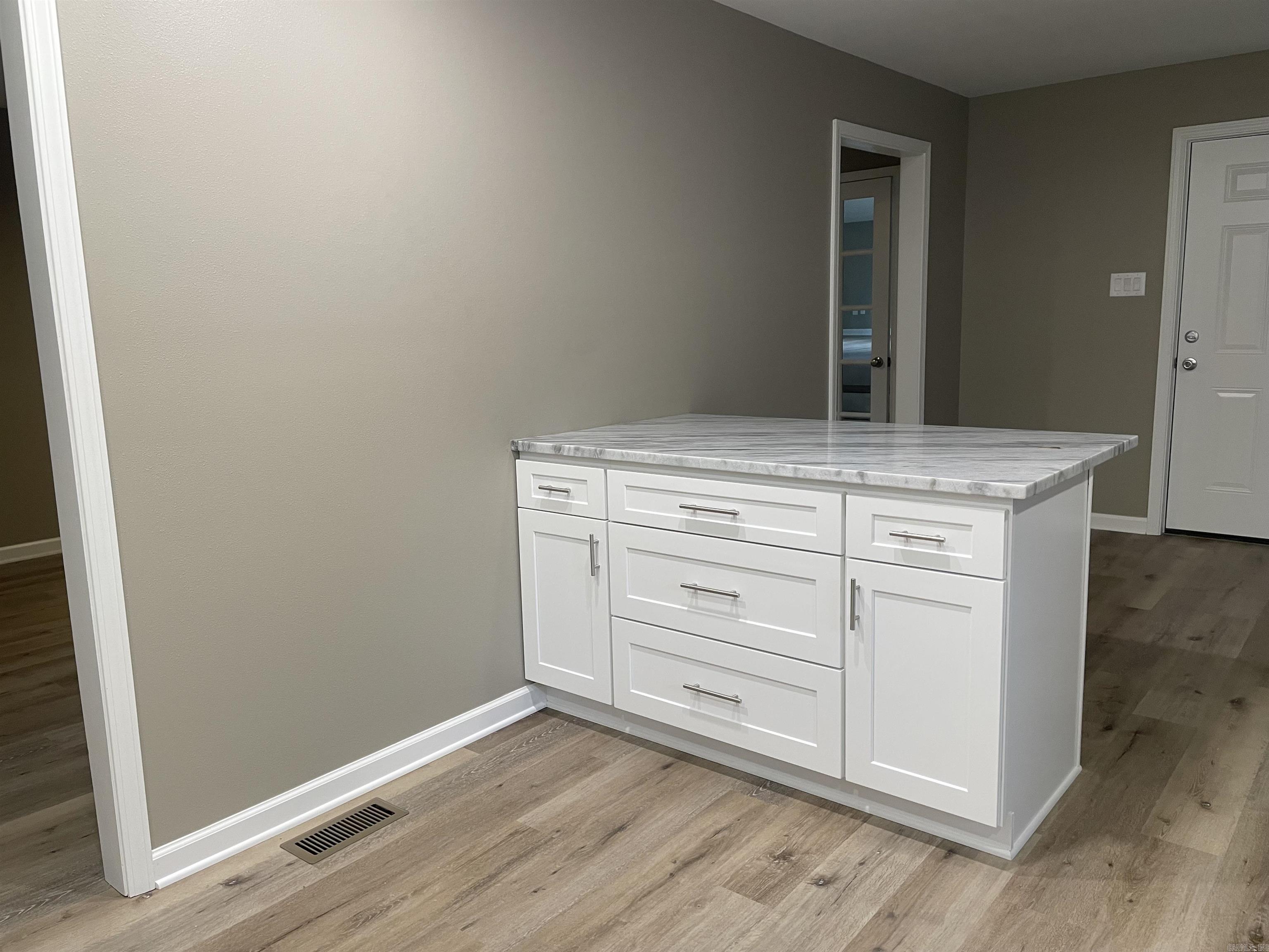 13 W Villena Drive Hot Springs Village, AR 71909