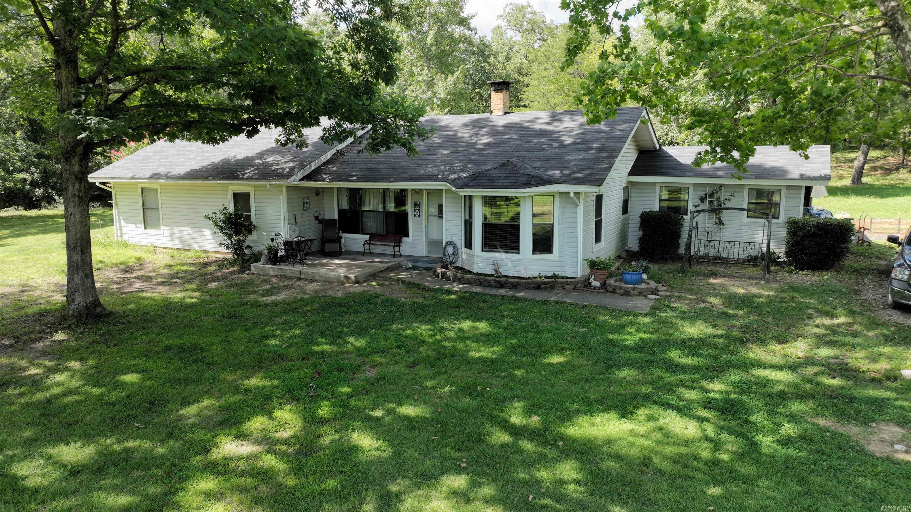 487 Polk Road 34  Hatfield, AR
