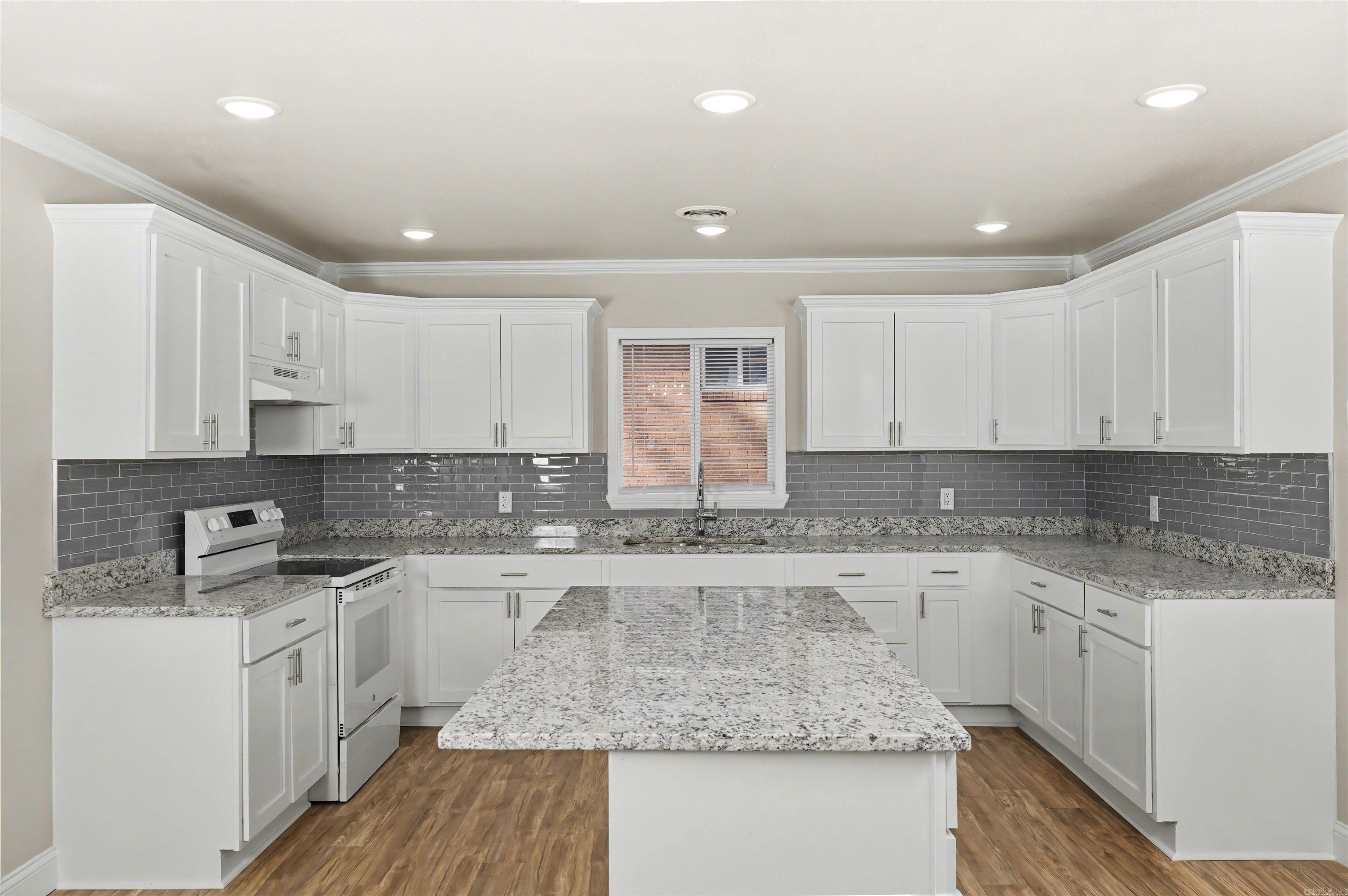 2206 36 Pine Bluff, AR 71603-9999