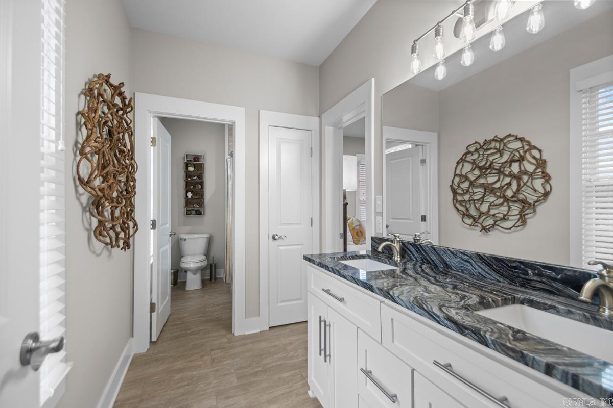 865 Burrow  Conway, AR