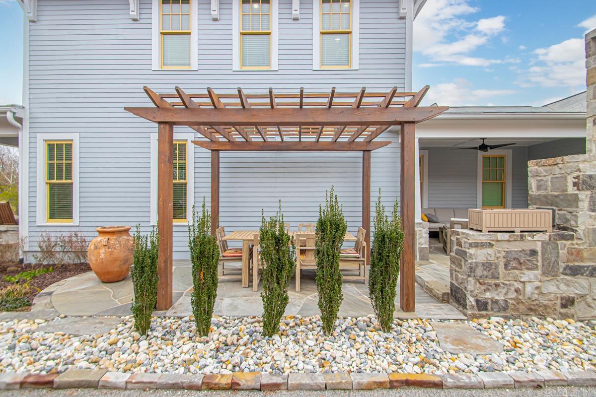 865 Burrow  Conway, AR