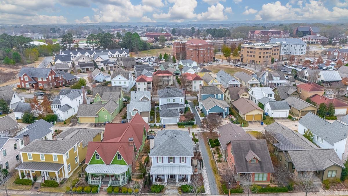 865 Burrow  Conway, AR