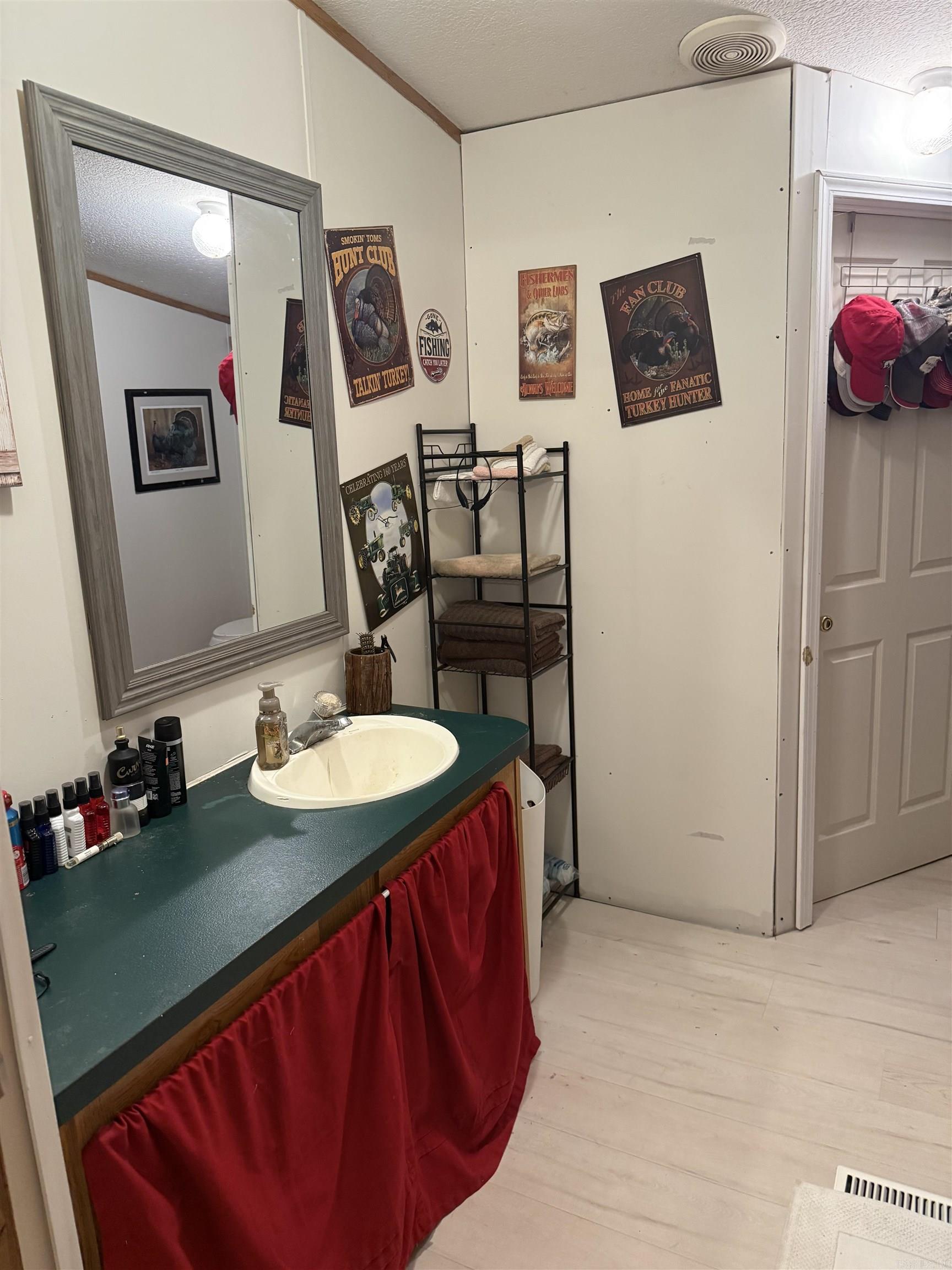 21 Songbird  Pleasant Plains, AR