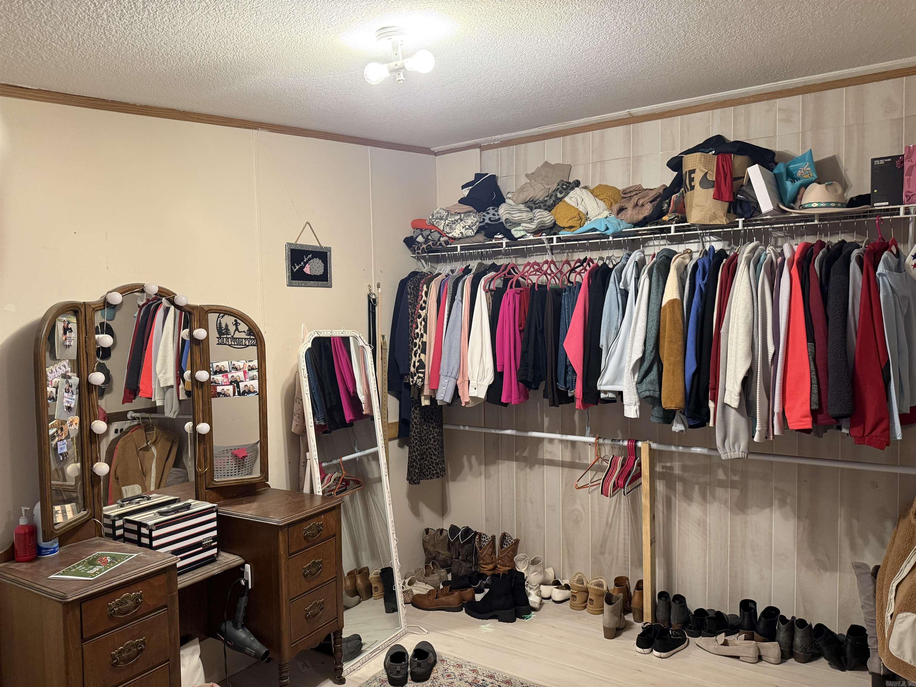 21 Songbird  Pleasant Plains, AR