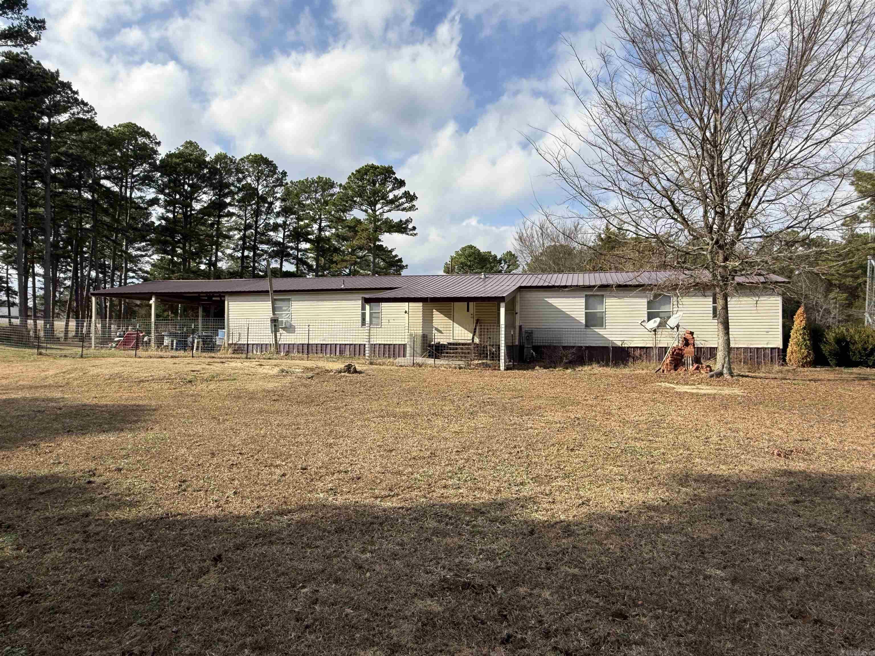 21 Songbird  Pleasant Plains, AR
