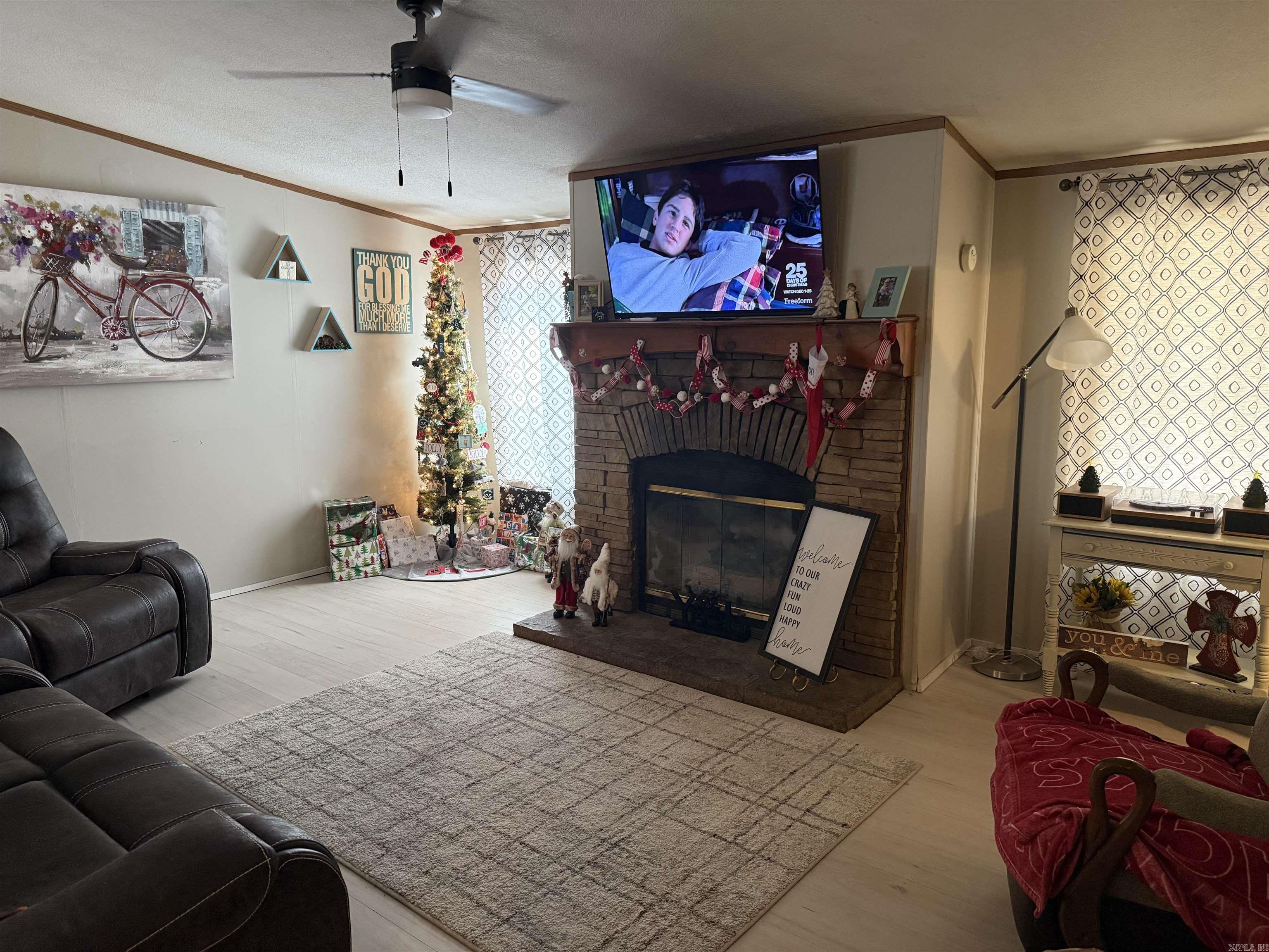 21 Songbird  Pleasant Plains, AR