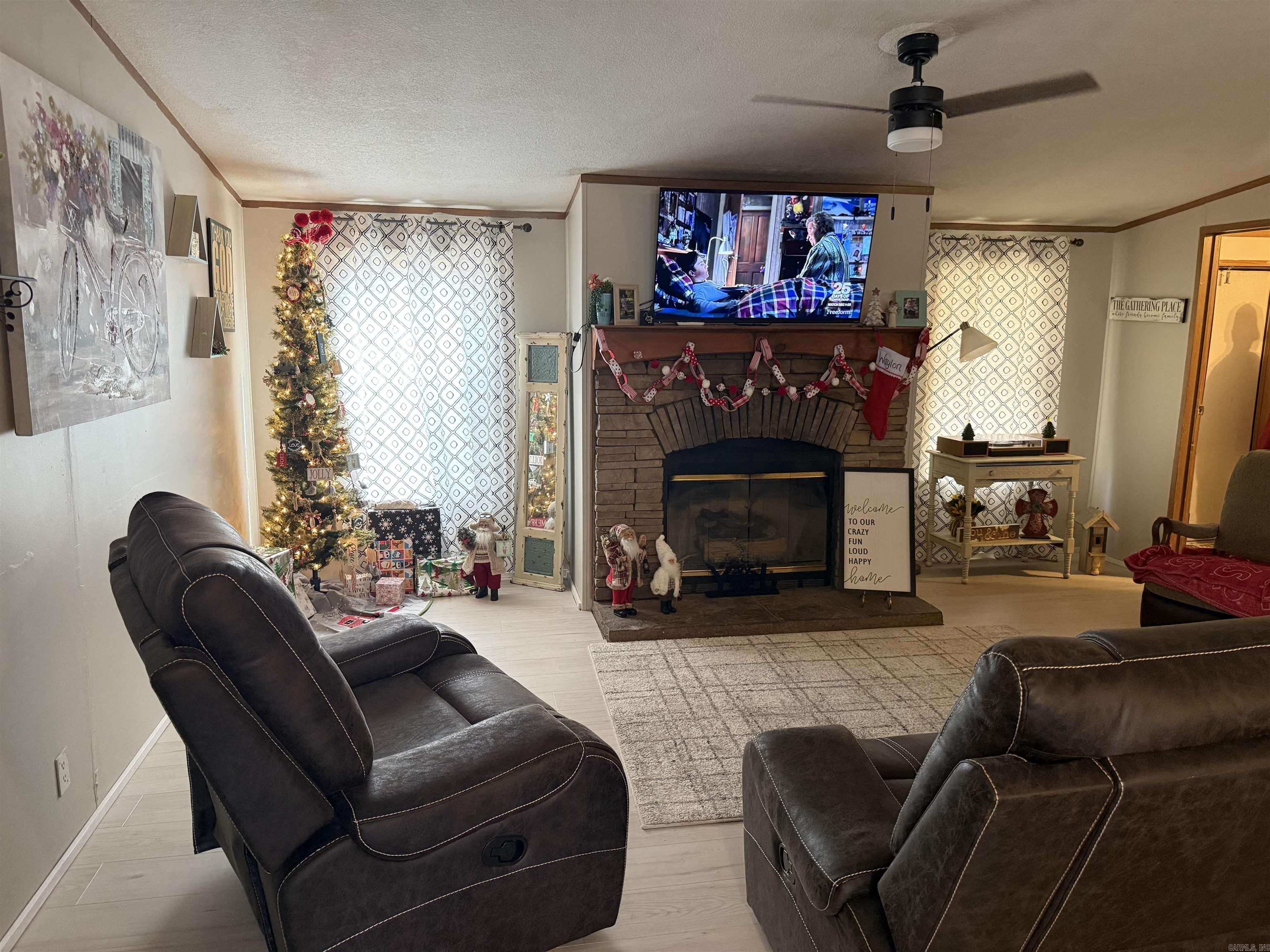 21 Songbird  Pleasant Plains, AR