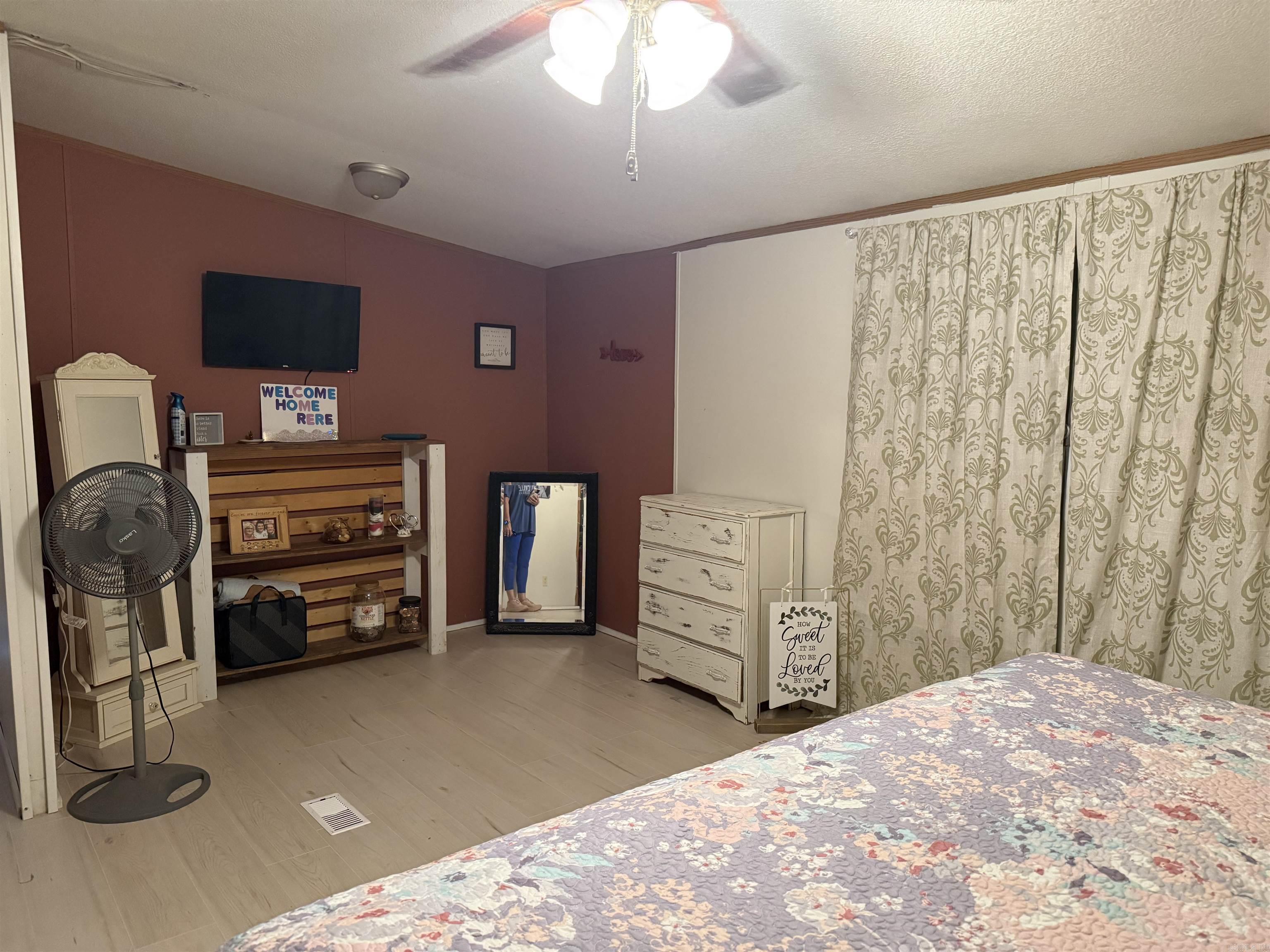 21 Songbird  Pleasant Plains, AR