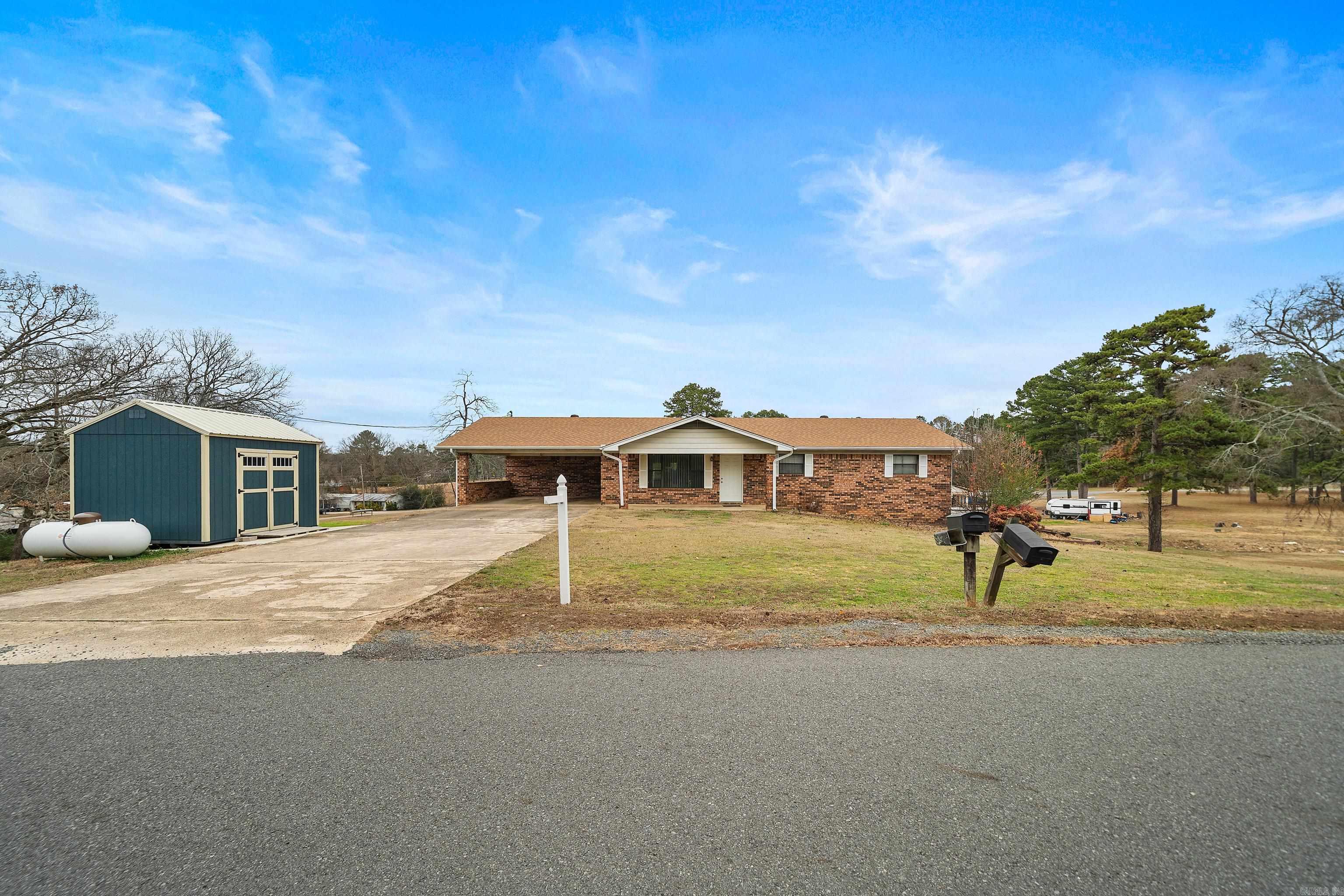 220 Lockhaven  Hot Springs, AR