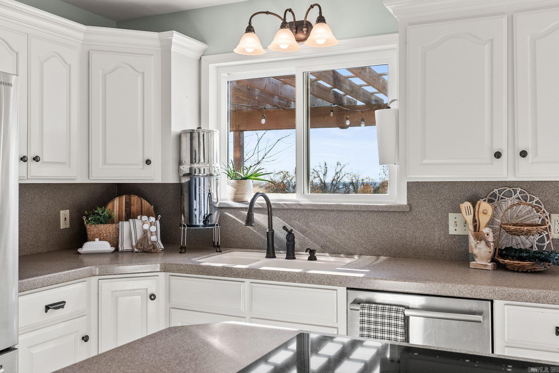 62 Mill Creek  Greenbrier, AR