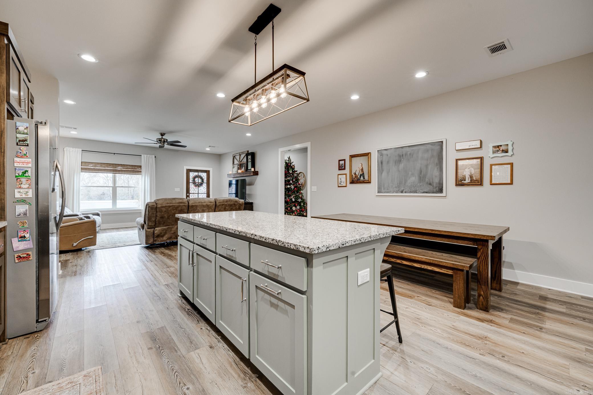 62 Ridge  Greenbrier, AR