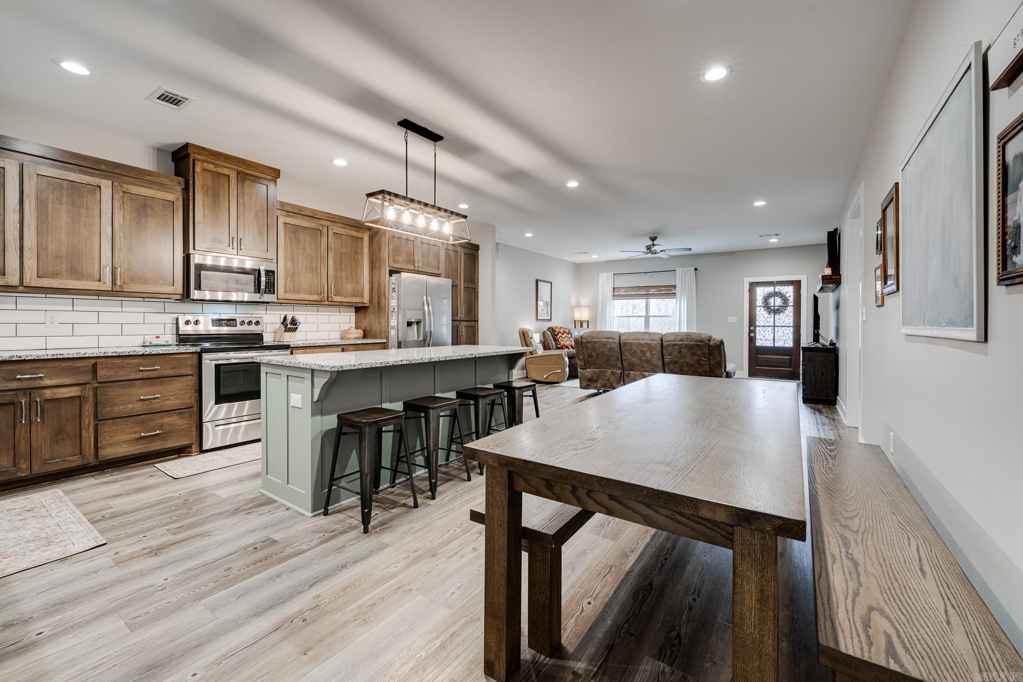 62 Ridge  Greenbrier, AR