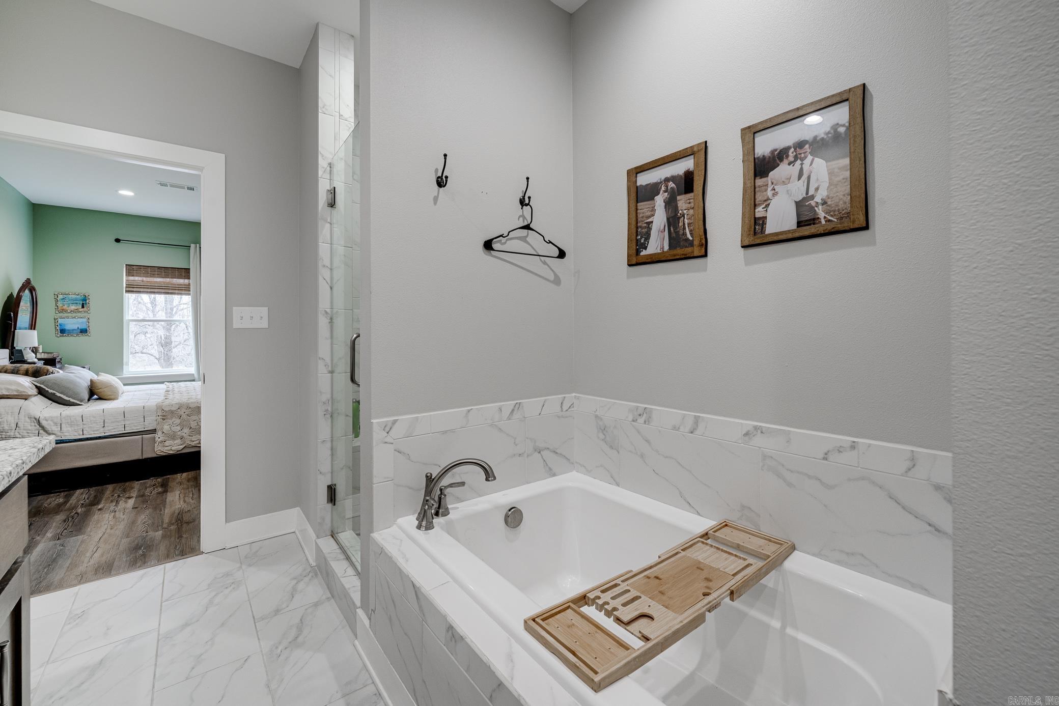 62 Ridge  Greenbrier, AR