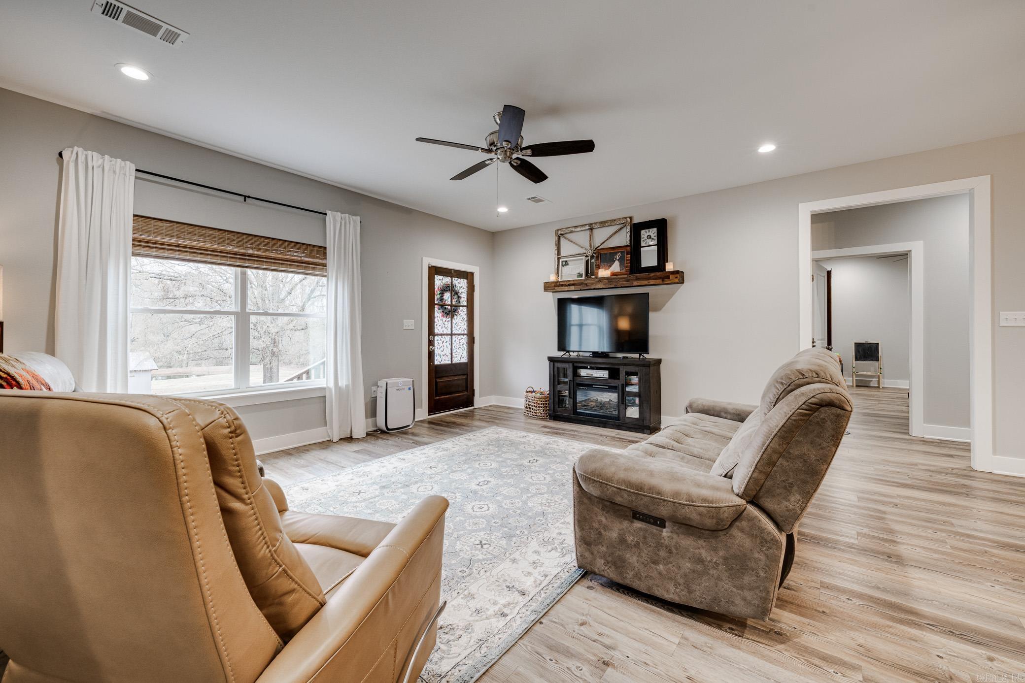 62 Ridge  Greenbrier, AR