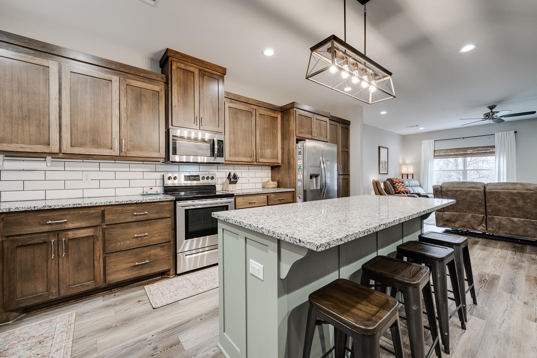 62 Ridge  Greenbrier, AR